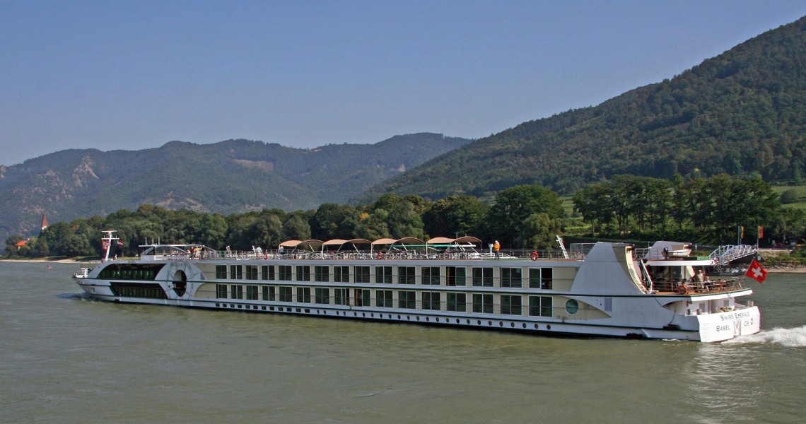 Swiss Emerald (ship, 2006) 017