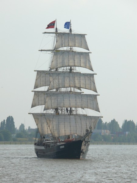 Tall ships antwerp 2010 mercedes 01