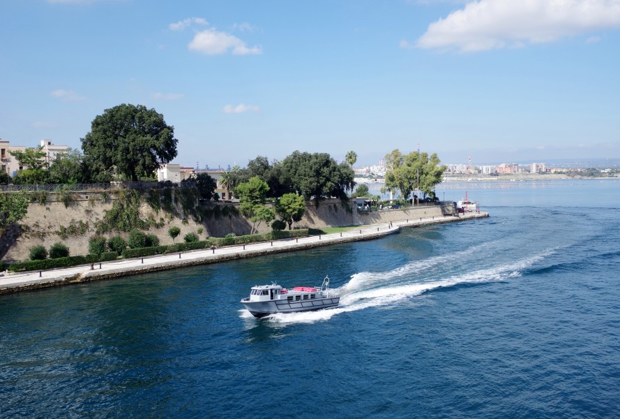 Taranto BW 2016-10-17 12-55-33