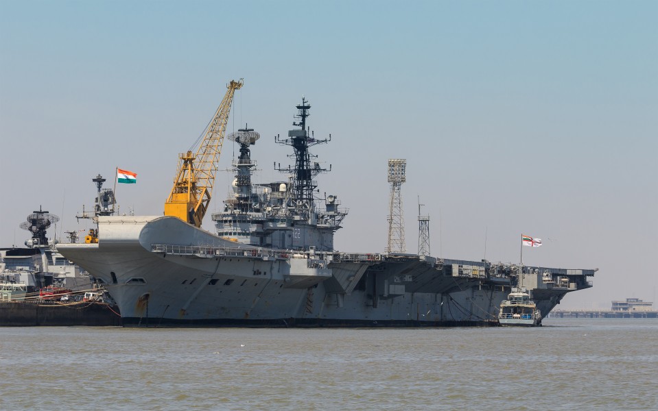 Thane Creek and Elephanta Island 03-2016 - img03 Ships on Thane Creek