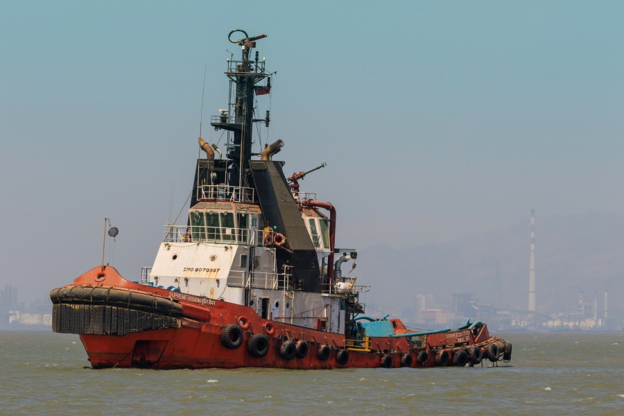 Thane Creek and Elephanta Island 03-2016 - img05 Ships on Thane Creek