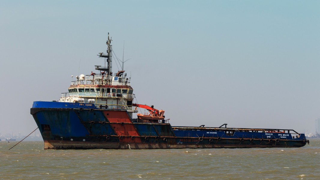 Thane Creek and Elephanta Island 03-2016 - img06 Ships on Thane Creek