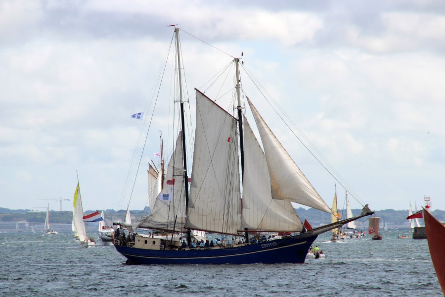 Tonneres de Brest 2012 - Zephir01