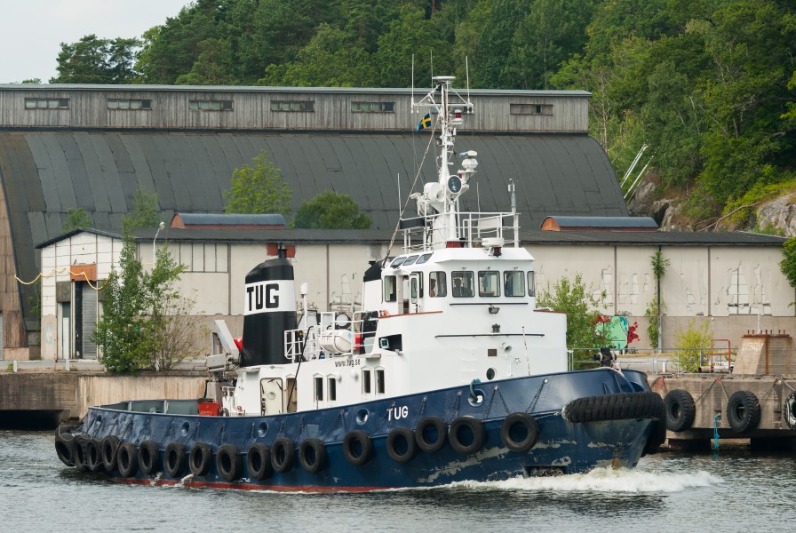 Tug July 2012 03