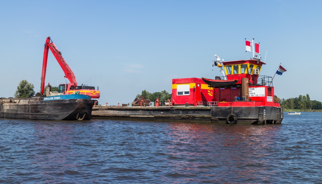 Uitbaggeren Langweerderwielen vanaf Motorvrachtschip Hector uit lelystad 02
