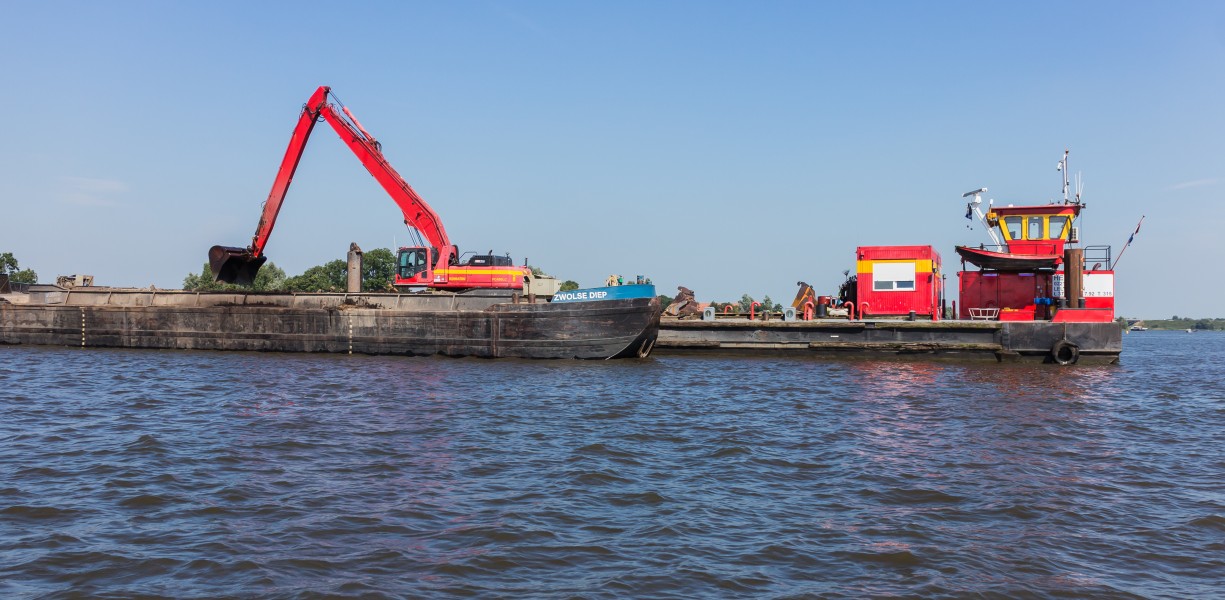 Uitbaggeren Langweerderwielen vanaf Motorvrachtschip Hector uit lelystad 03