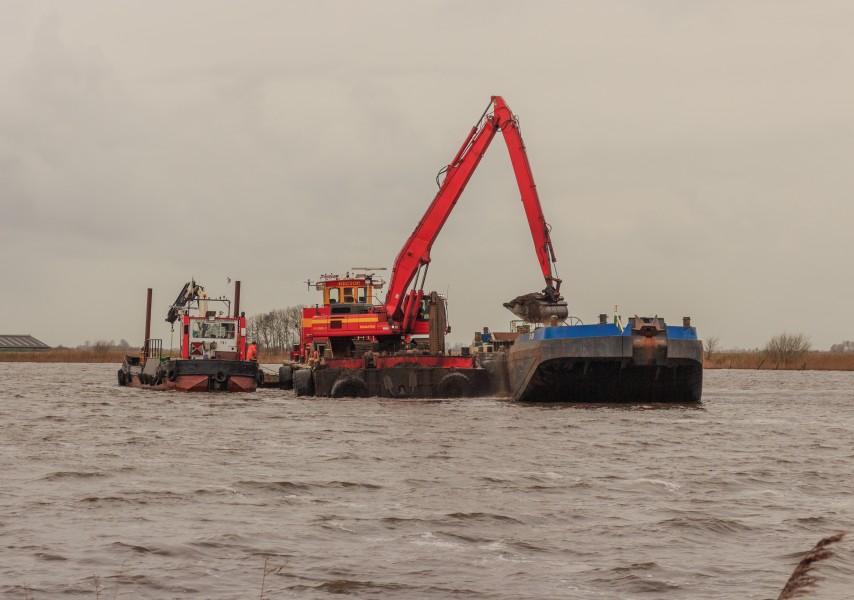 Uitbaggeren Langweerderwielen vanaf Motorvrachtschip Hector uit lelystad 16