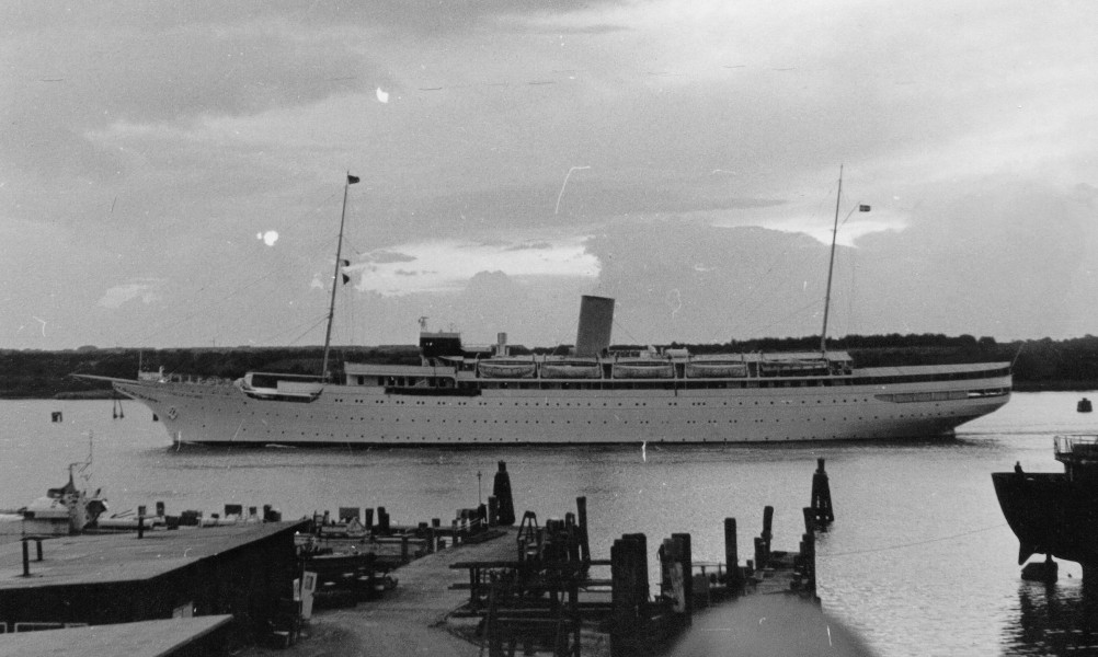 Unb.Passagierschiff NOK