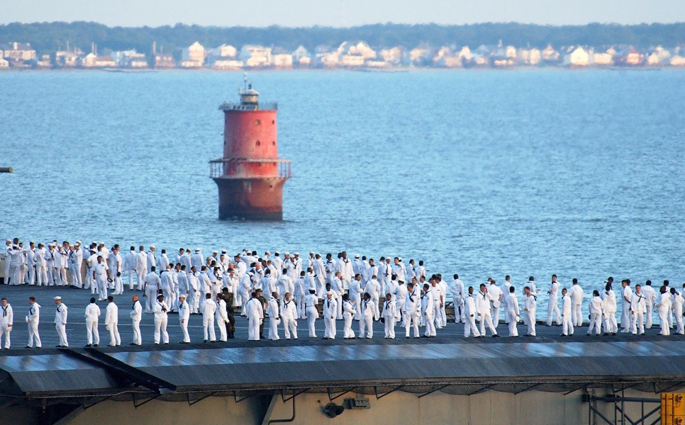 US Navy 020815-N-0872M-516 Norfolk VA - USS Kennedy arrival