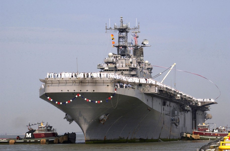US Navy 030529-N-1522S-002 The amphibious assault ship USS Nassau (LHA 4) returns to its homeport of Naval Station Norfolk