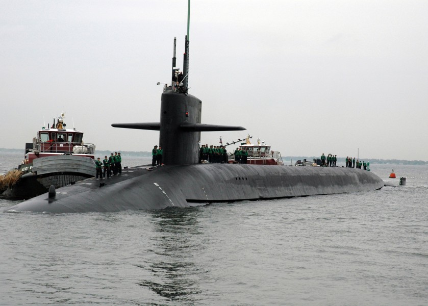 US Navy 041124-N-2820Z-001 The fleet ballistic missile submarine USS Georgia (SSBN 729) arrives at Naval Station Norfolk, Virginia following a transit from her former homeport of Bangor, Wash