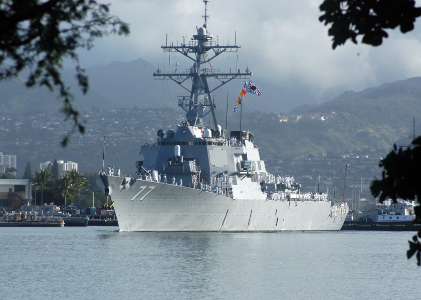 US Navy 050207-N-3019M-005 Sailors man the rails aboard the Arleigh Burke-class guided missile destroyer USS O^rsquo,Kane (DDG 77) as she leaves Pearl Harbor, Hawaii, for a scheduled deployment