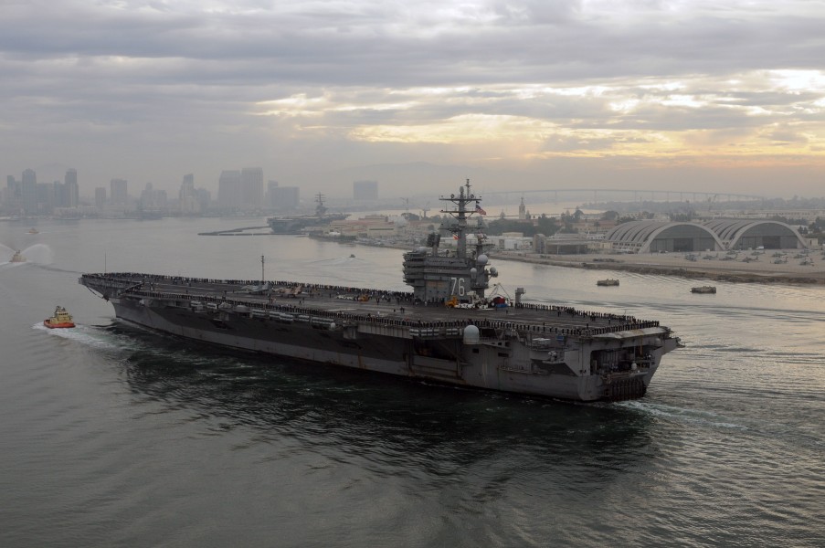 US Navy 081125-N-5961C-172 The Nimitz-class aircraft carrier USS Ronald Reagan (CVN 76) returns to her homeport of San Diego after a six-month deployment