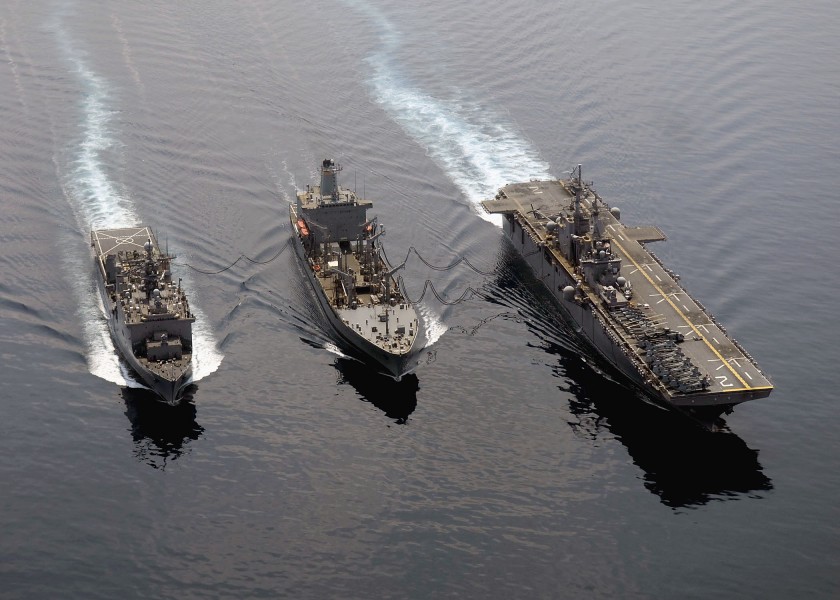 US Navy 090206-N-5253W-176 USS Tortuga (LSD 46) and USS Essex (LHD 2) receive fuel from USNS Rappahannock (T-AO 204)