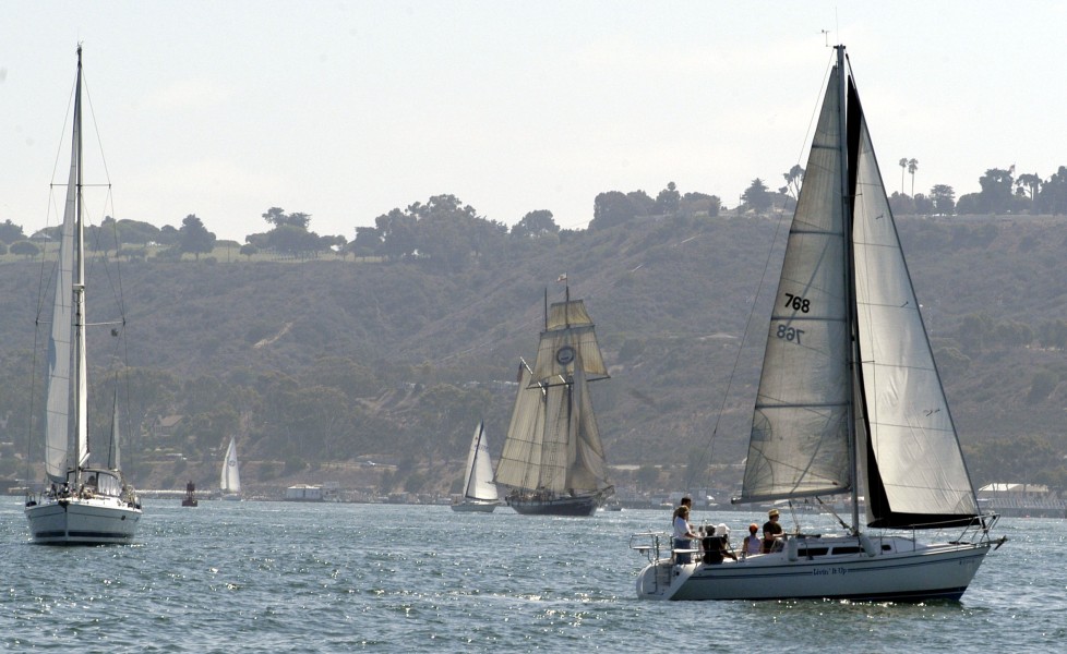 US Navy 090815-N-3927C-005 Submarine Sailors assigned to Submarine Squadron (SUBRON) 11, handle the sails and pilot 40-foot Catalina sloops off of Point Loma