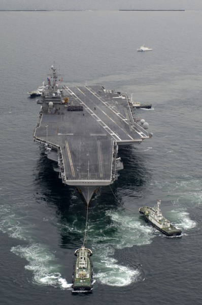 USS Kitty Hawk (CV-63) enter port of Yokosuka