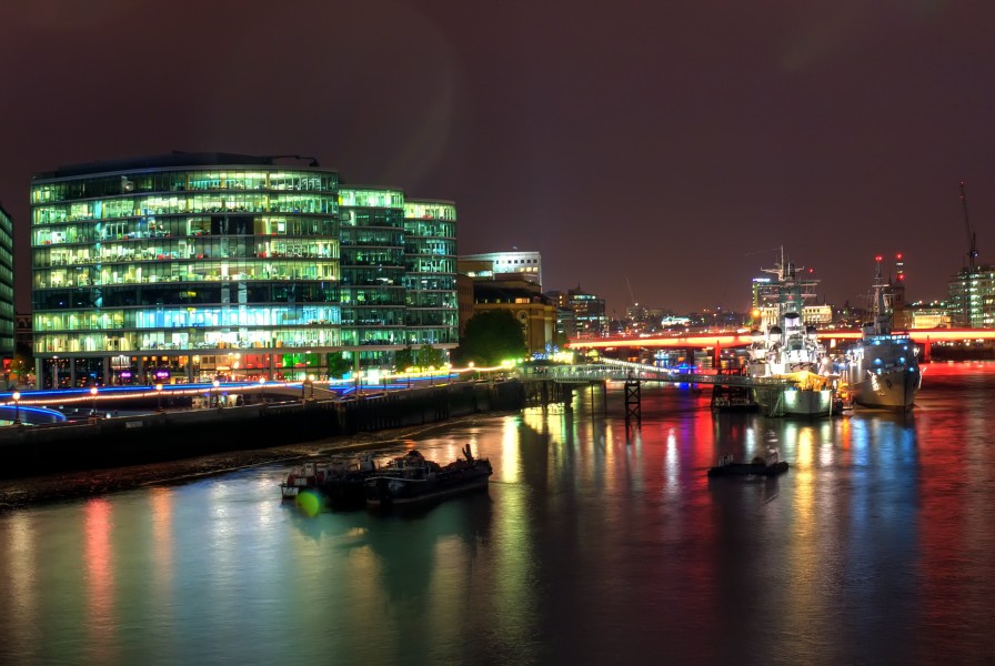 View from tower bridge tonemapped