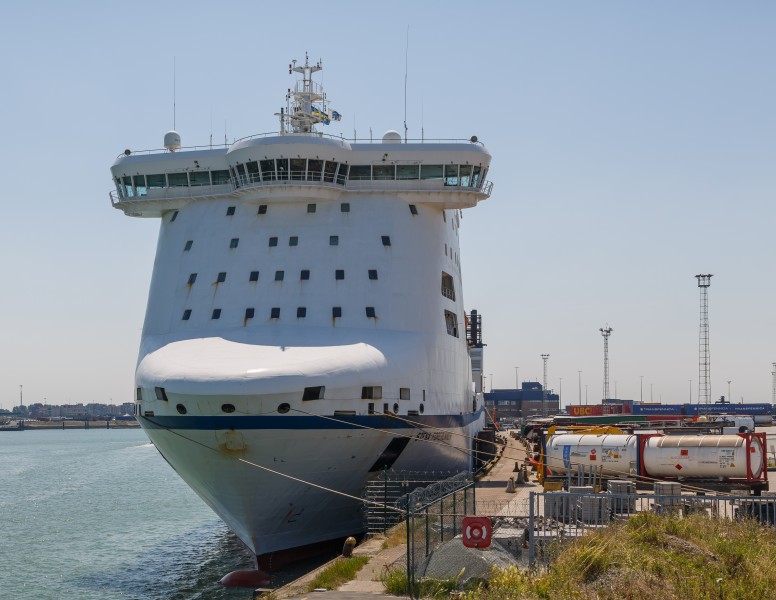 Zeebrugge Belgium Stena-Forerunner-01