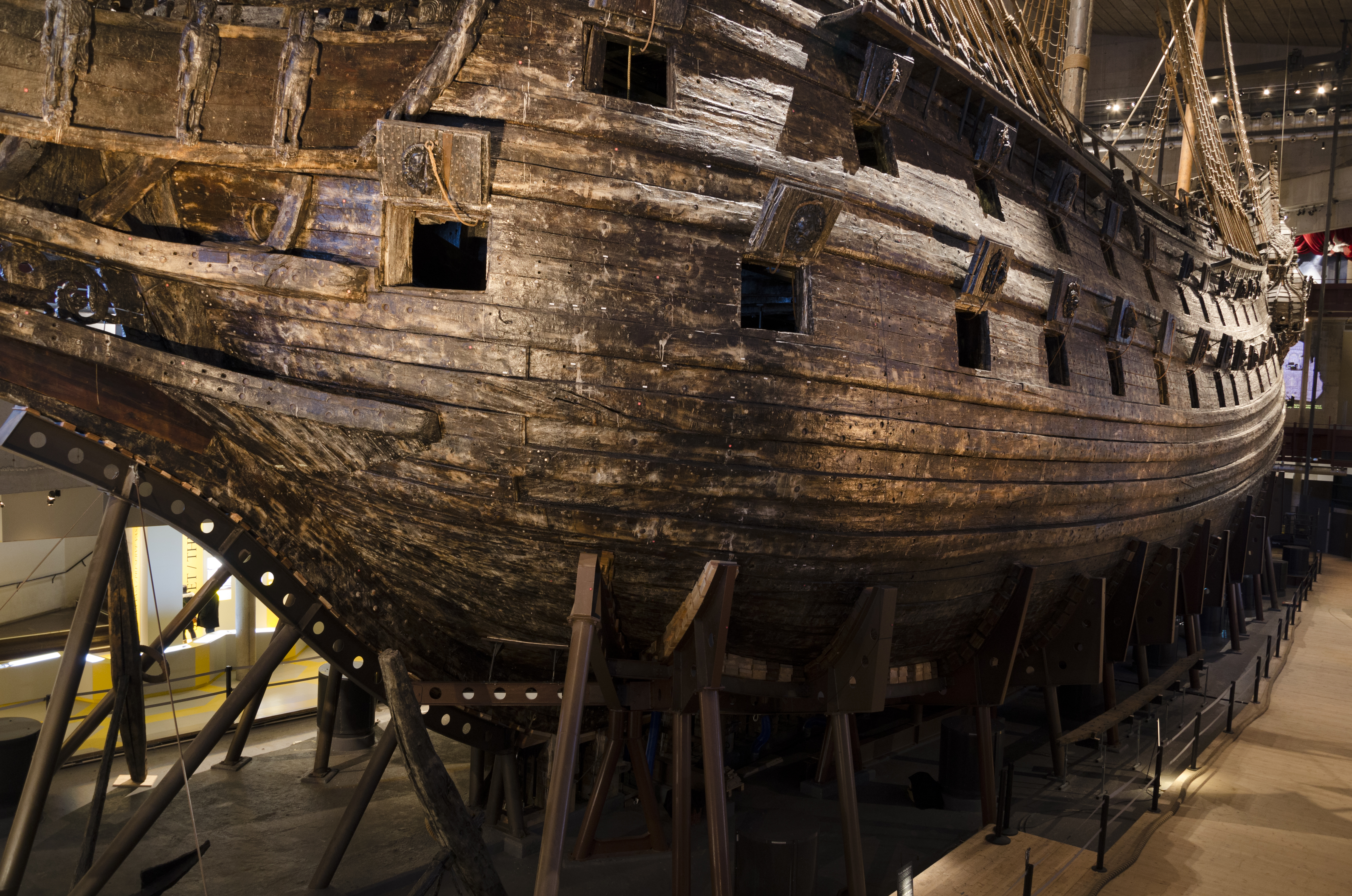 Regalskeppet Vasa baug babord (2)
