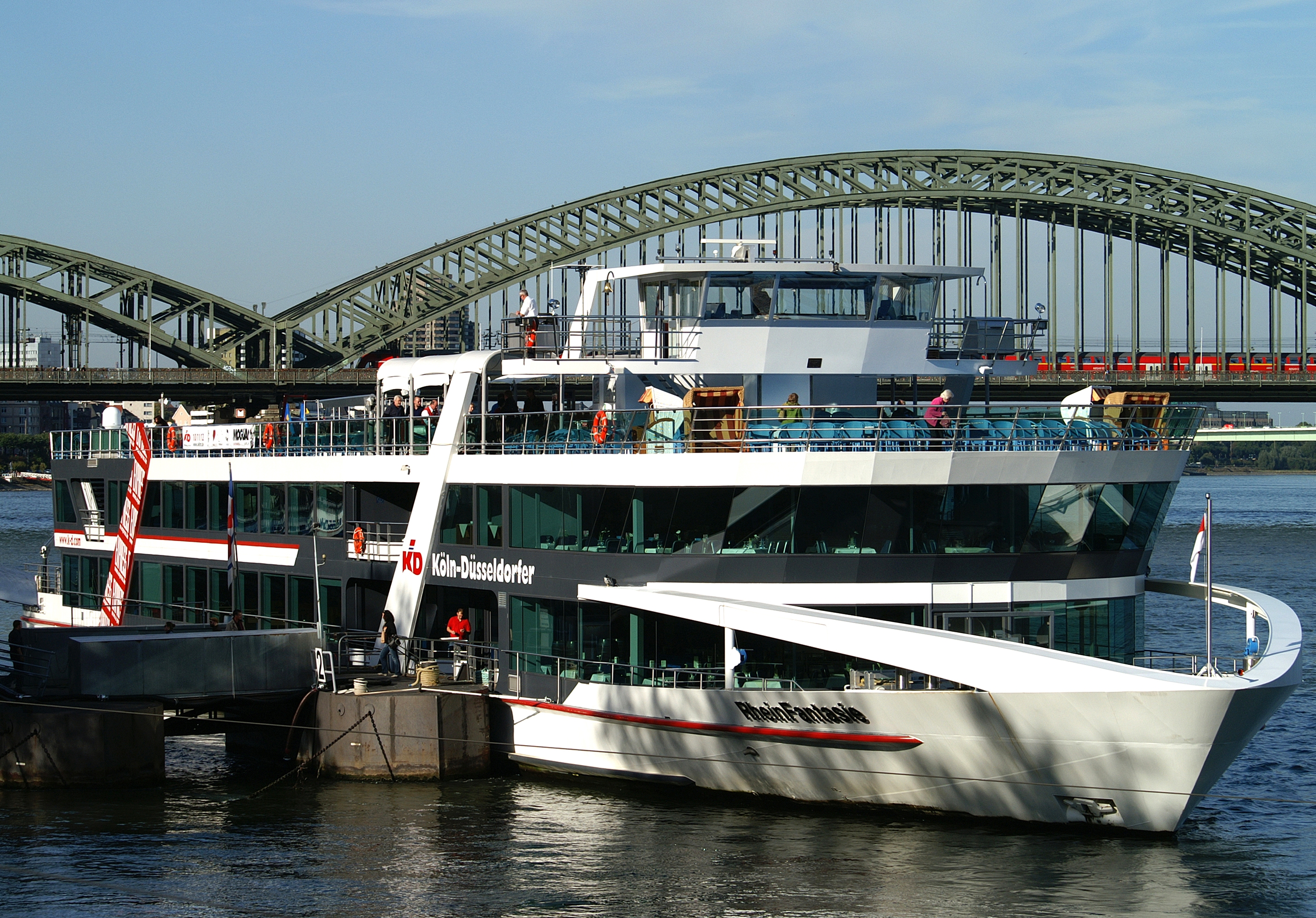 RheinFantasie (ship, 2011) 096