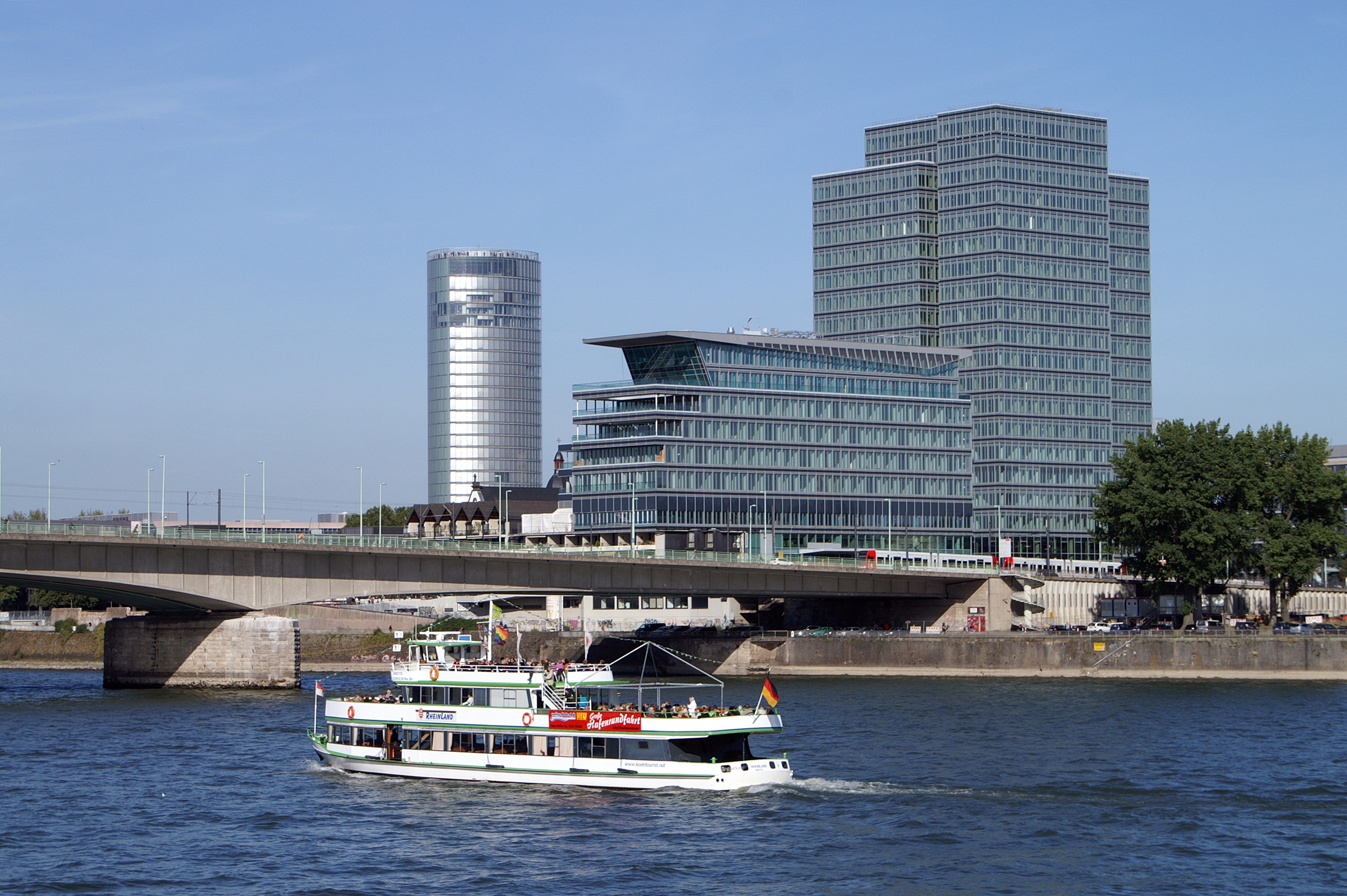 Rheinland (ship, 1980) 004