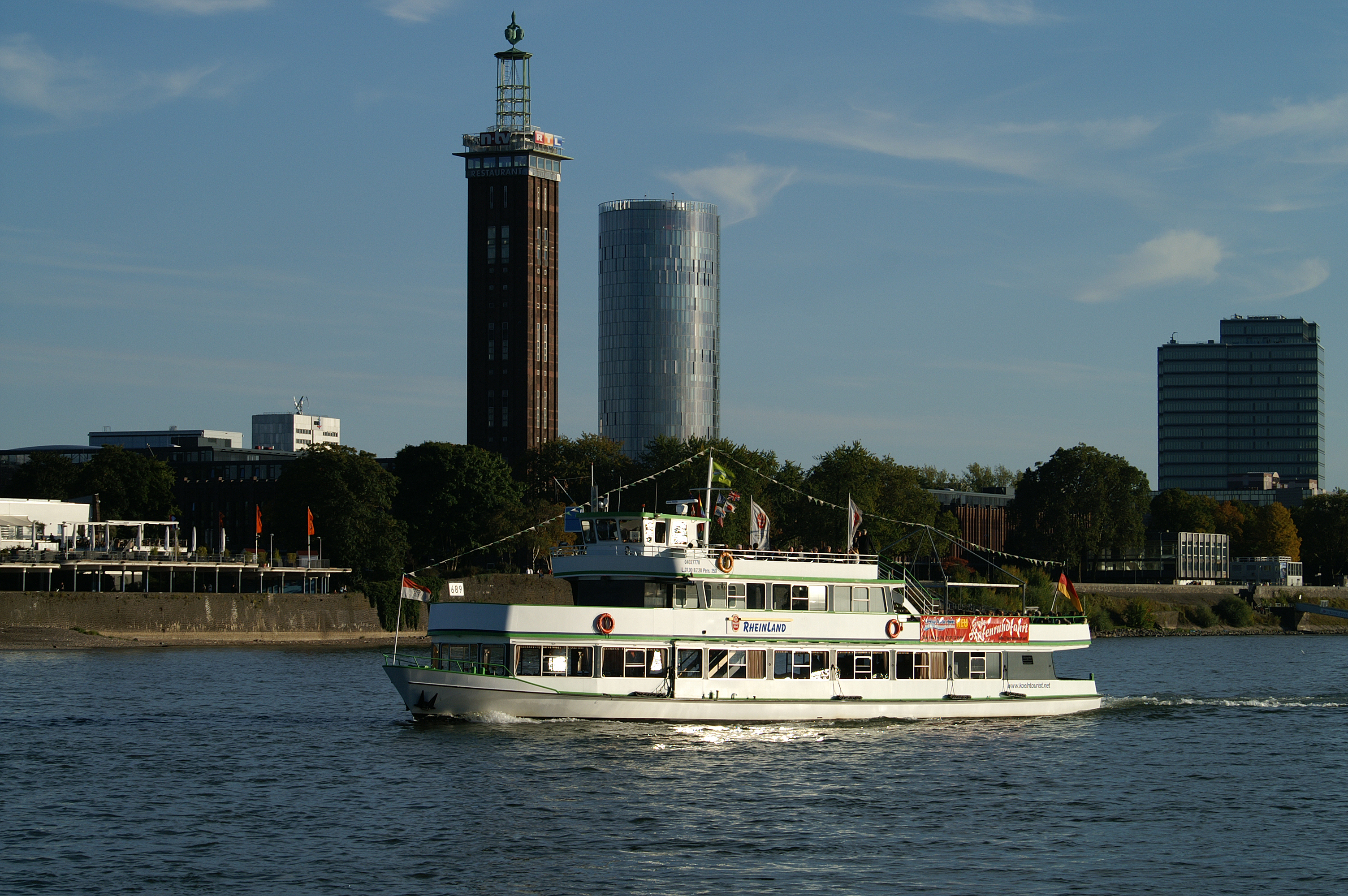 Rheinland (ship, 1980) 008