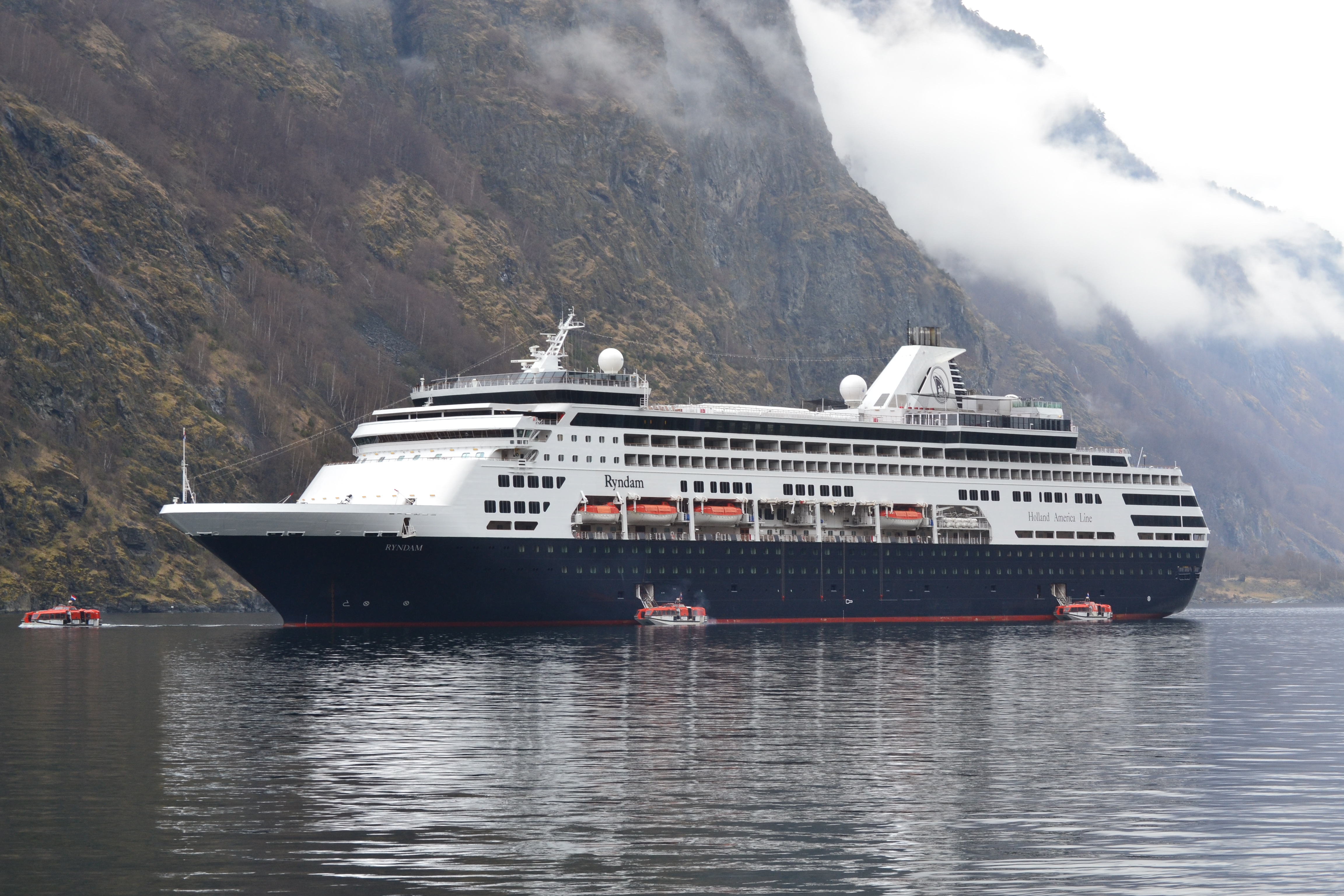 Ryndam near Flåm 4