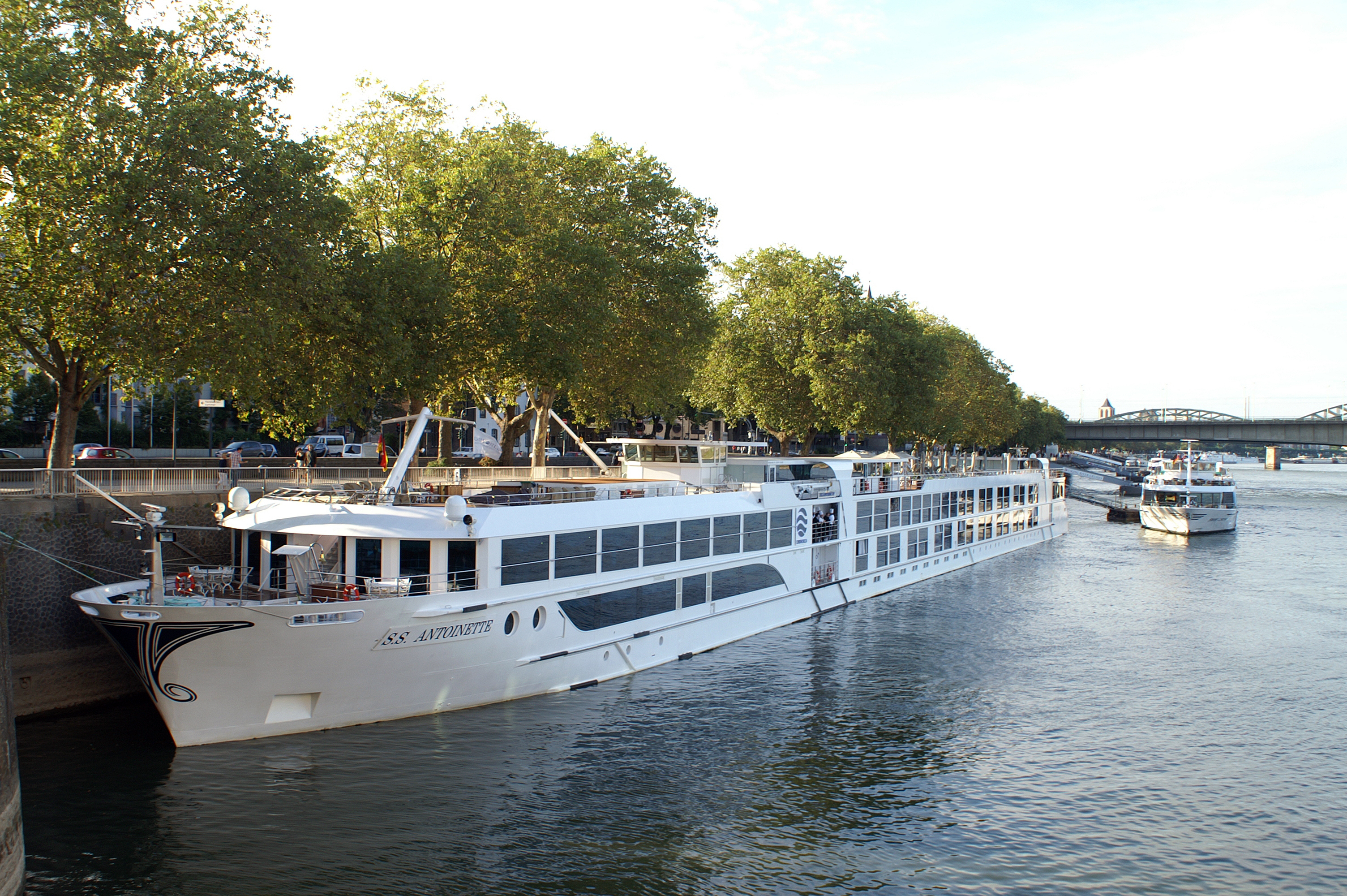 S.S. Antoinette (ship, 2011) 010