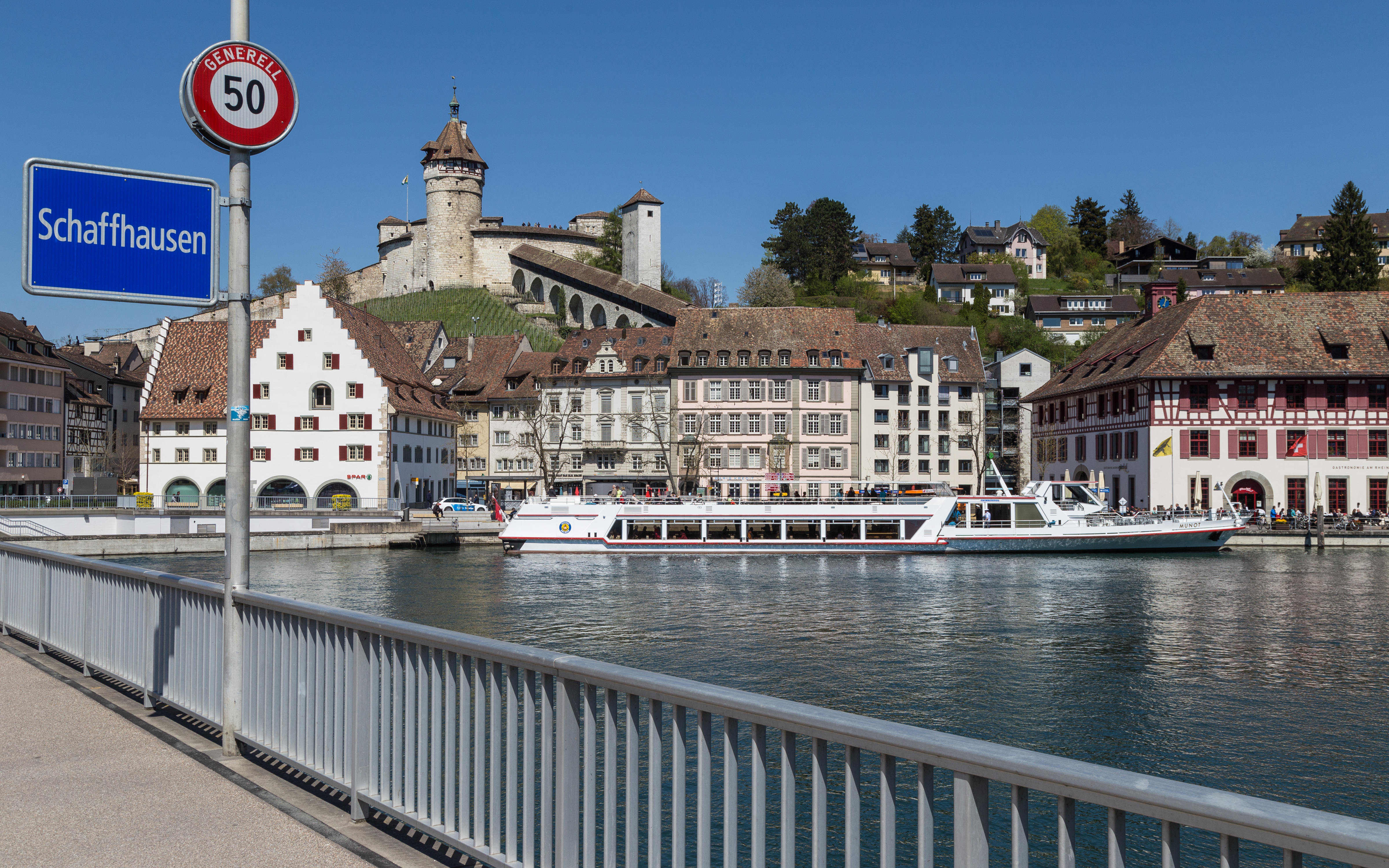 Schaffhausen mit Munot, Rhein & MS Munot 20150419-IMG 0194