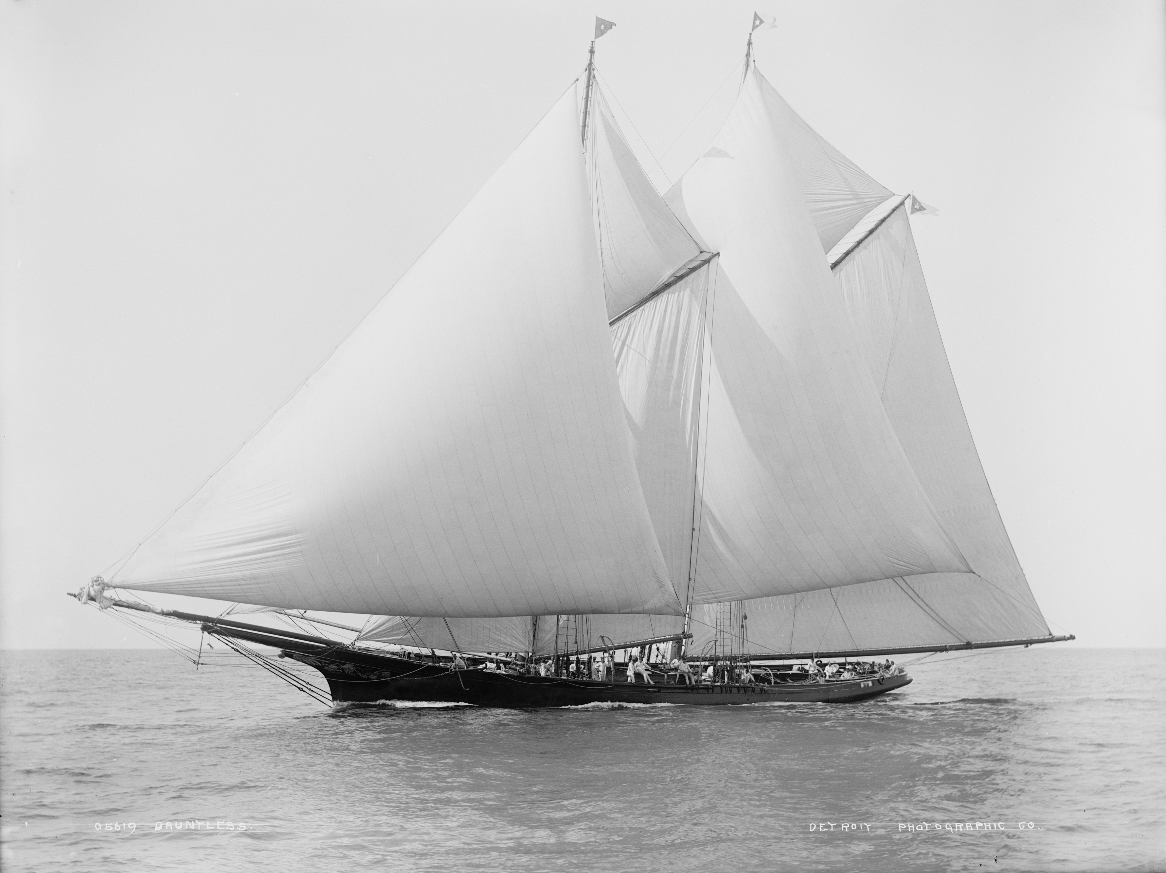 Schooner Dauntless-2