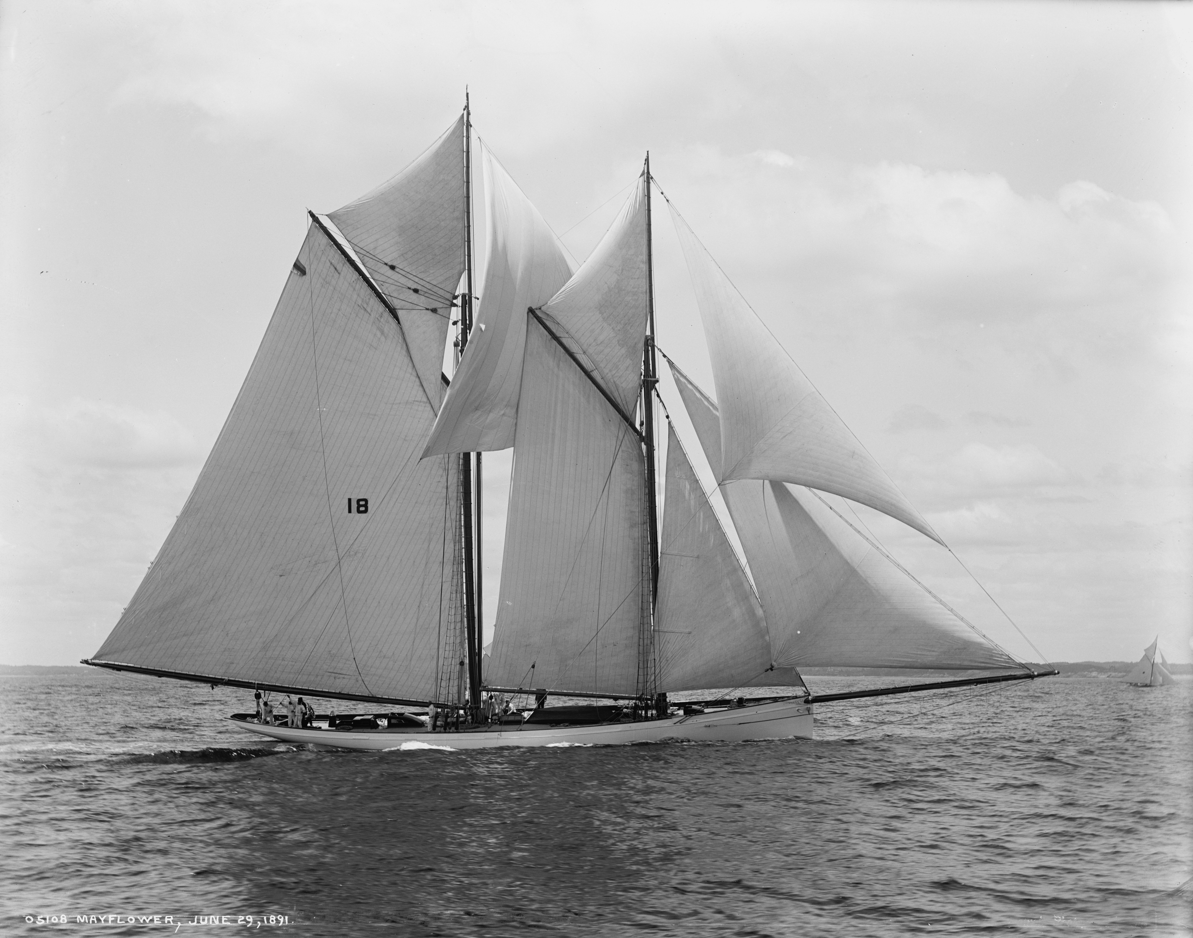 Schooner Mayflower-4