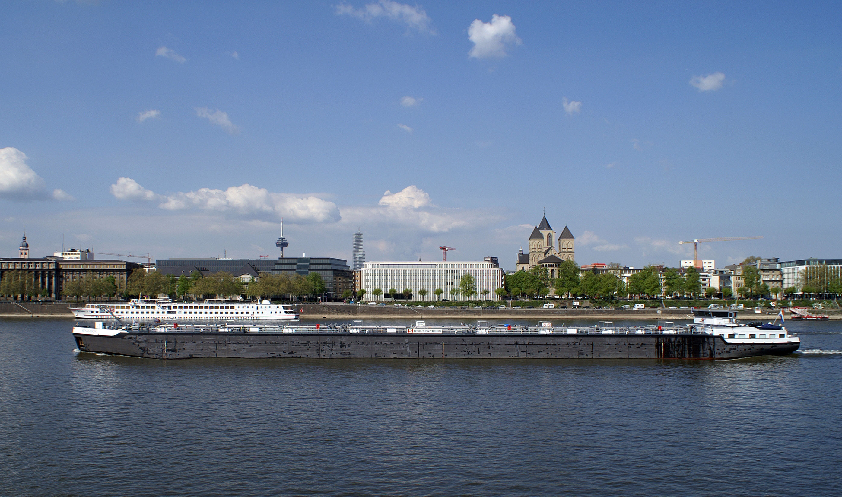 Sensation (ship, 2009) 002