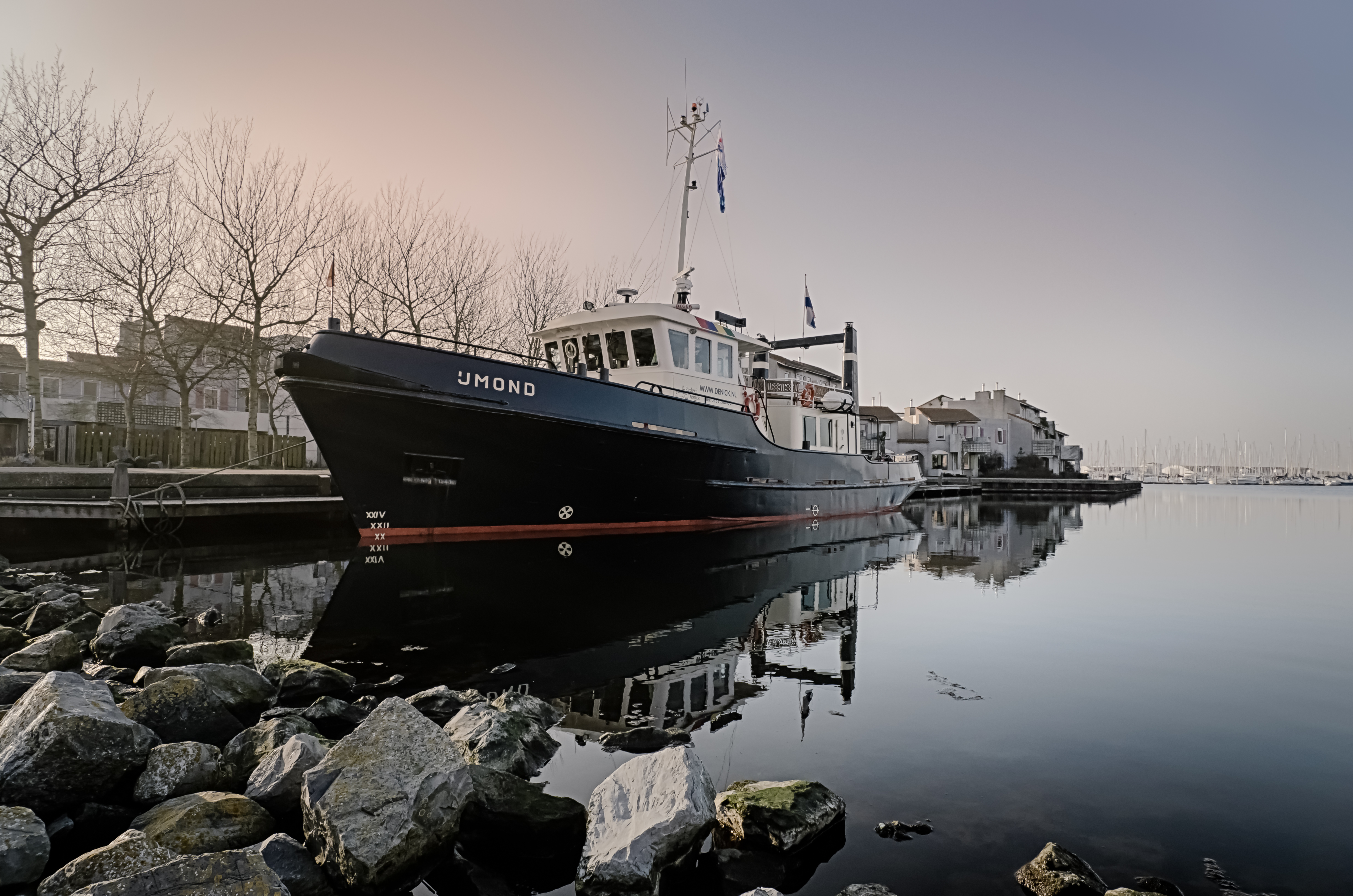 Ship-De-IJmond-Denick-Port-Zeelande