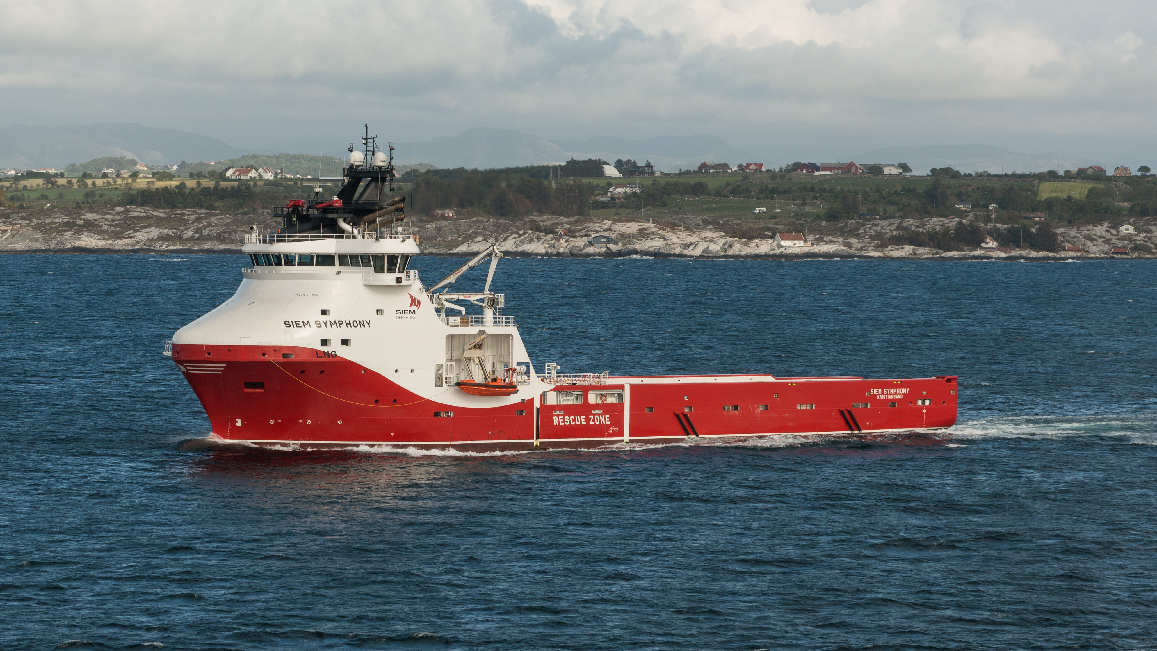 Siem Symphony near Stavanger 20150618 1