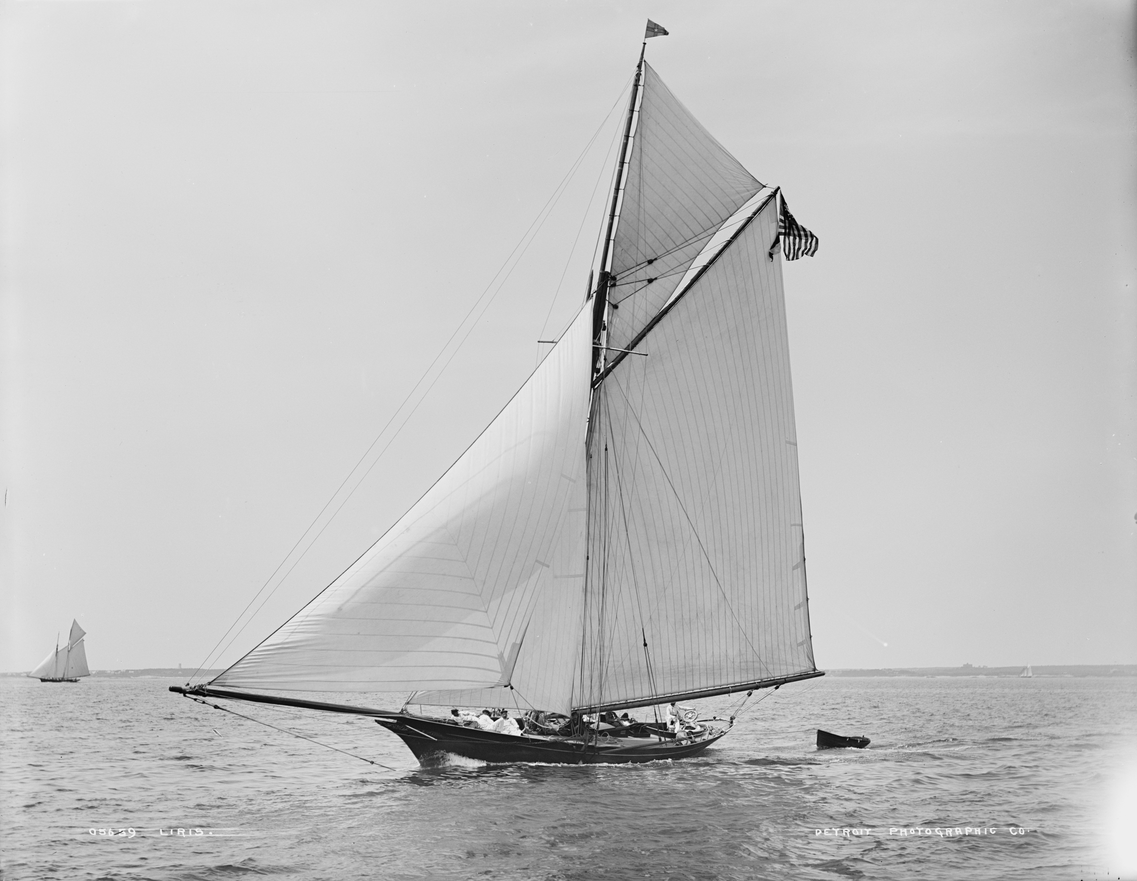 Sloop Liris-5