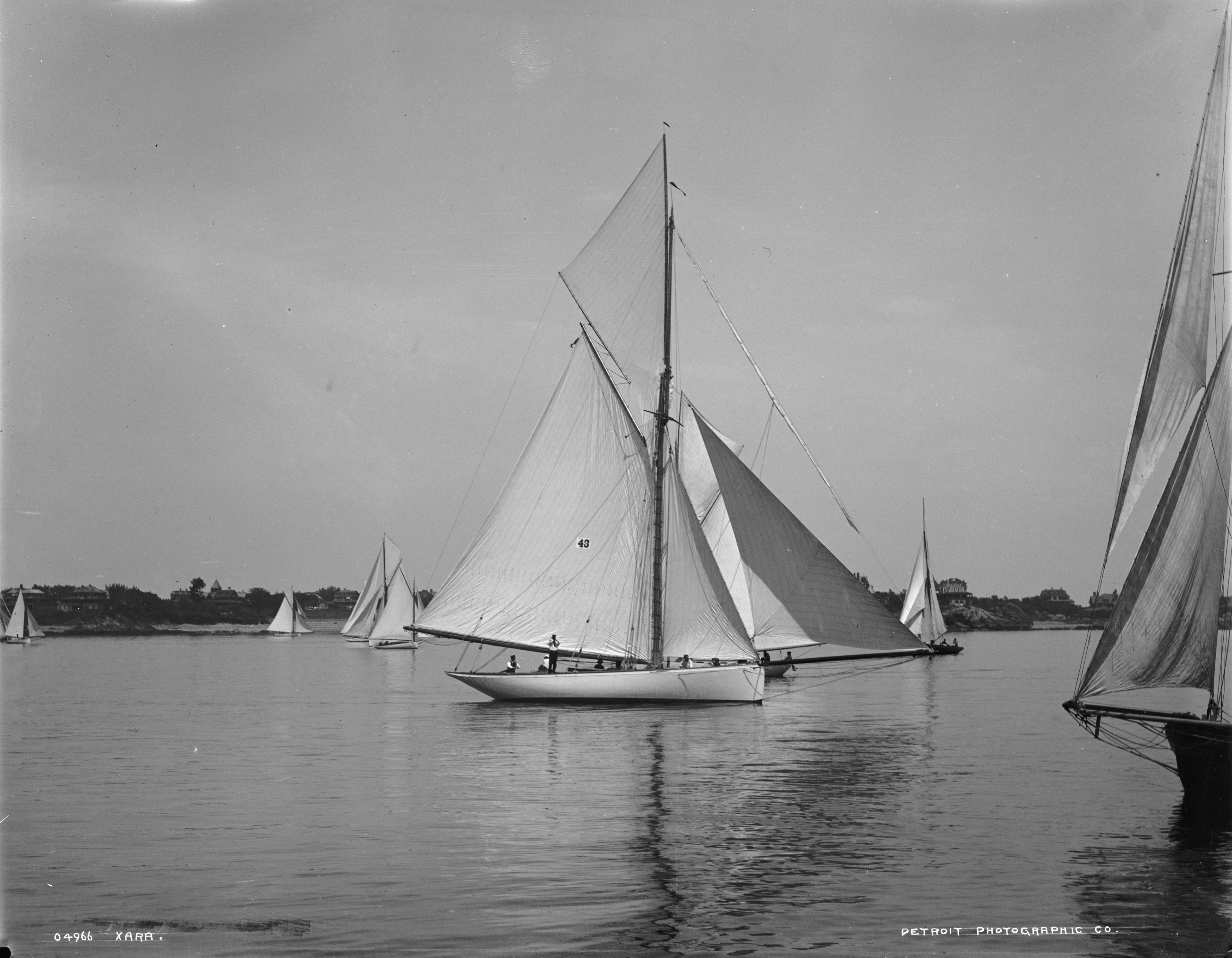 Sloop Xara-1