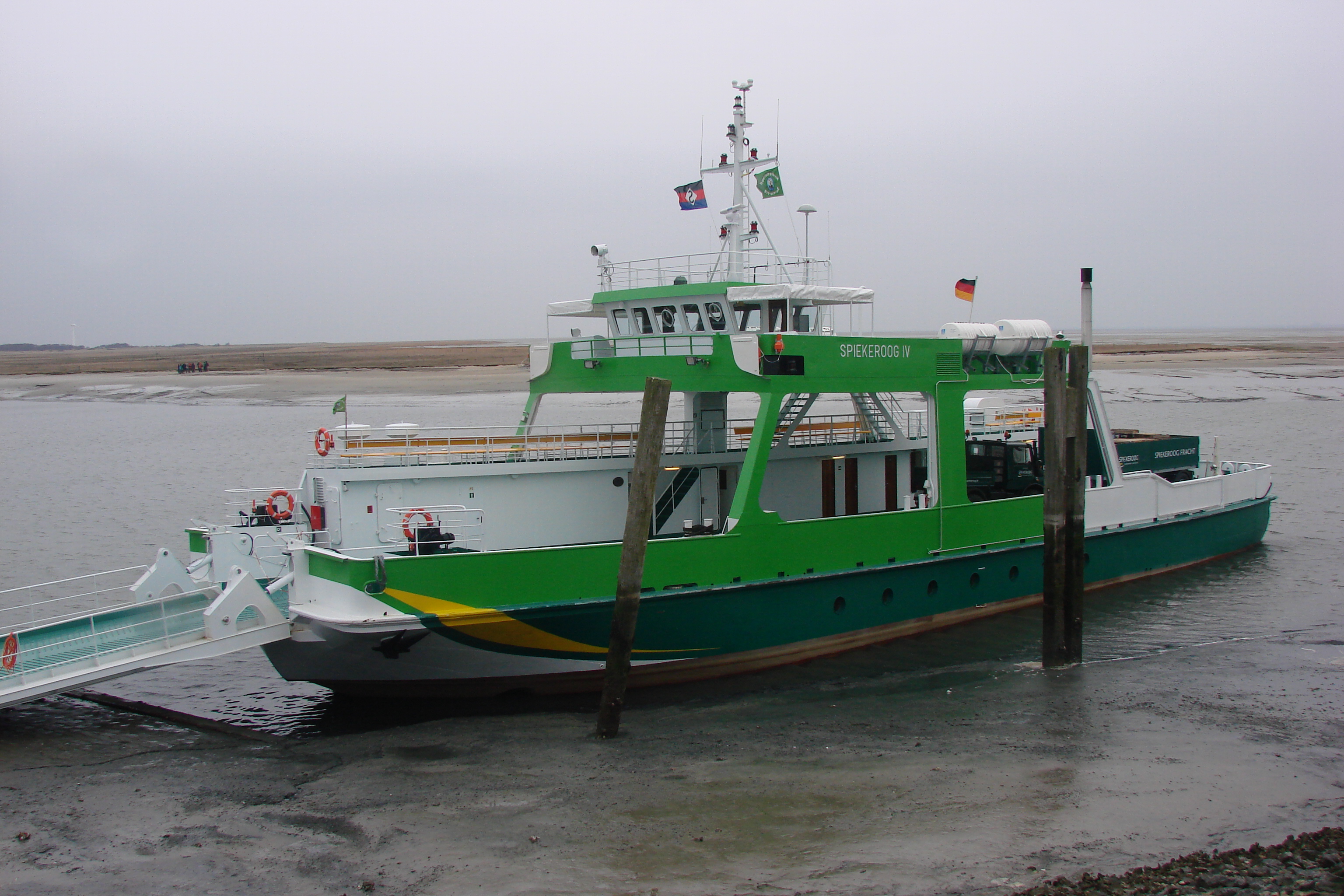 Spiekeroog IV Port-view