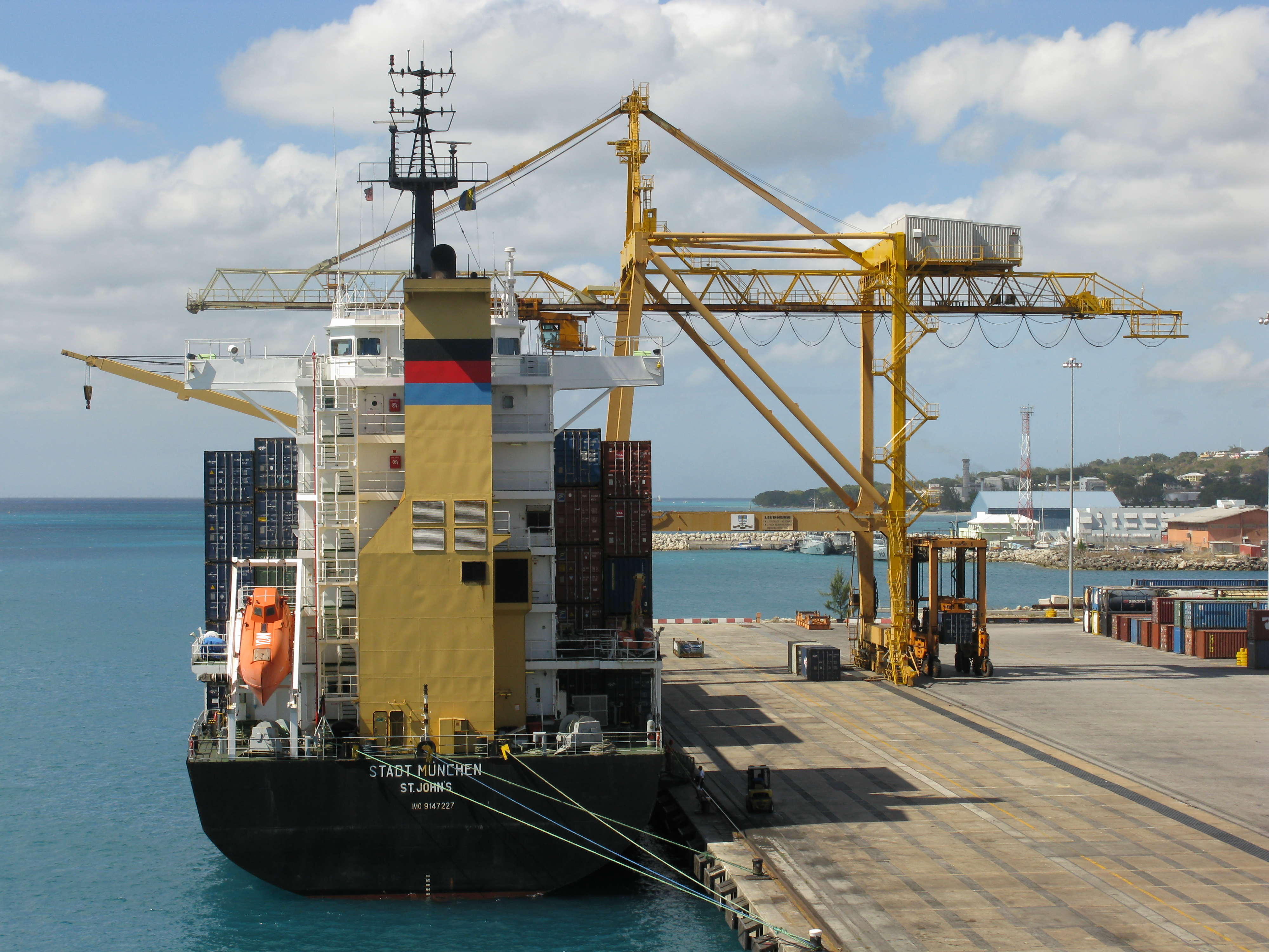 Stadt München moored in Bridgetown