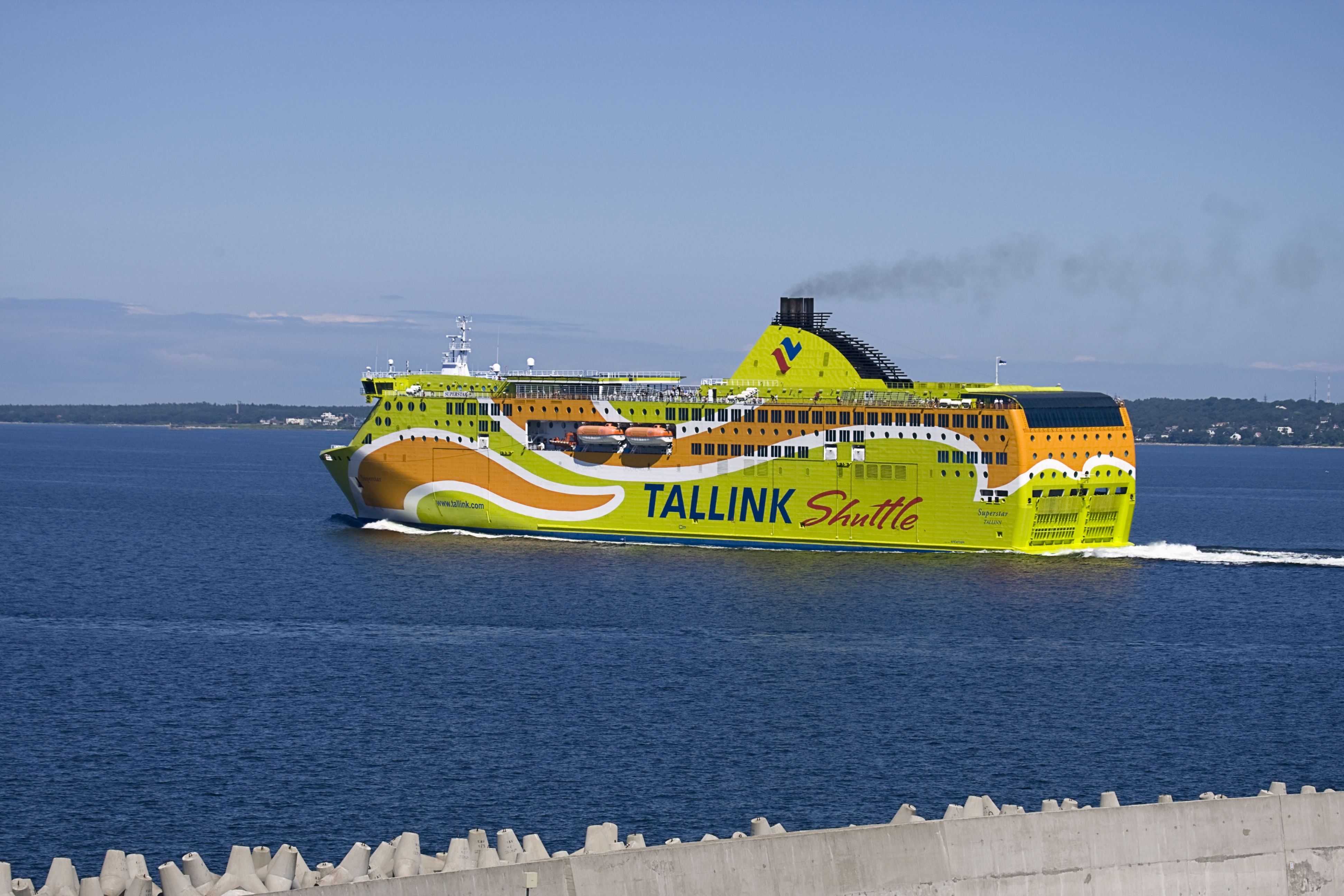 Superstarferrytallinharbor2010