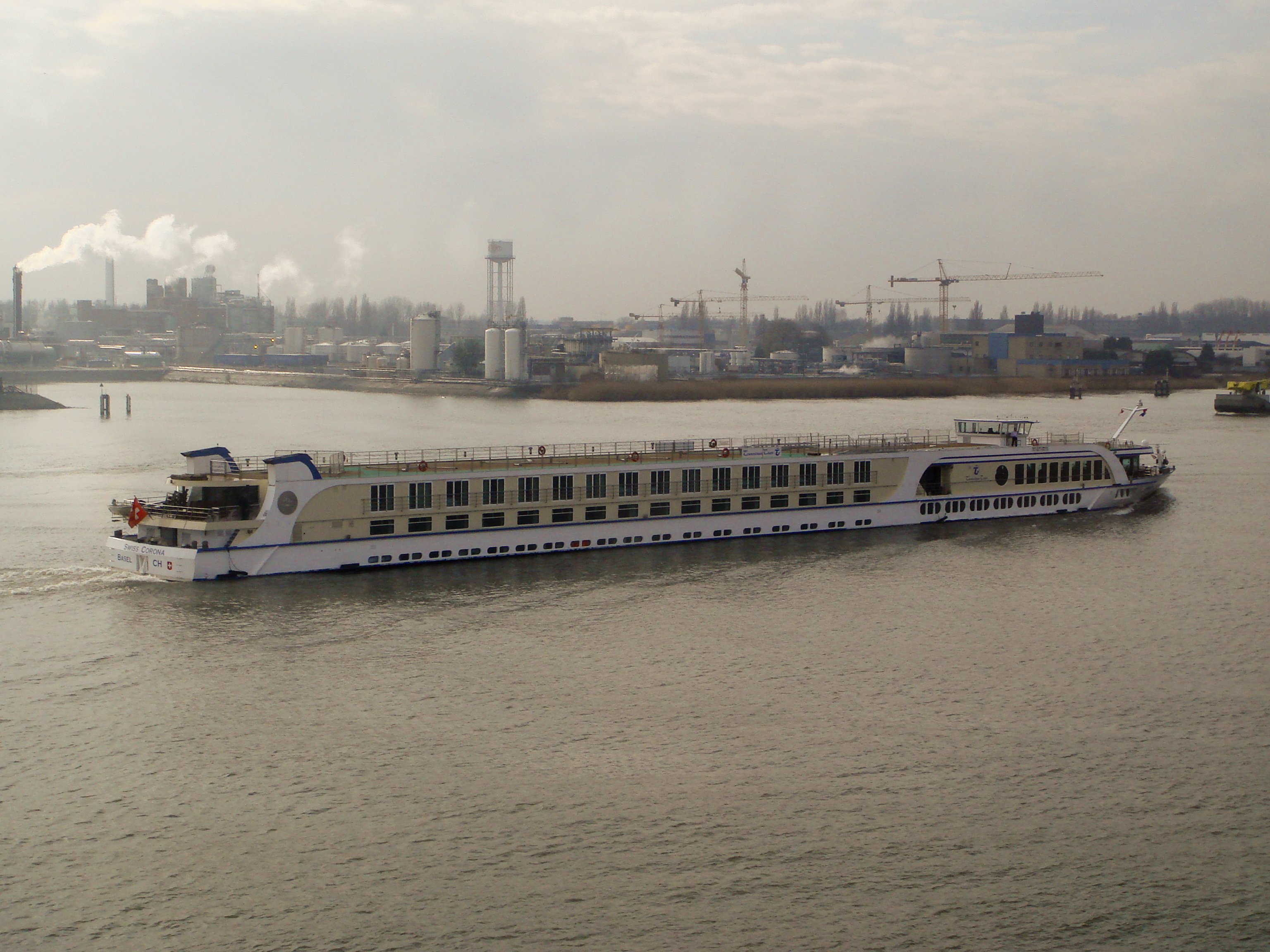 Swiss Corona (ship, 2004) 004