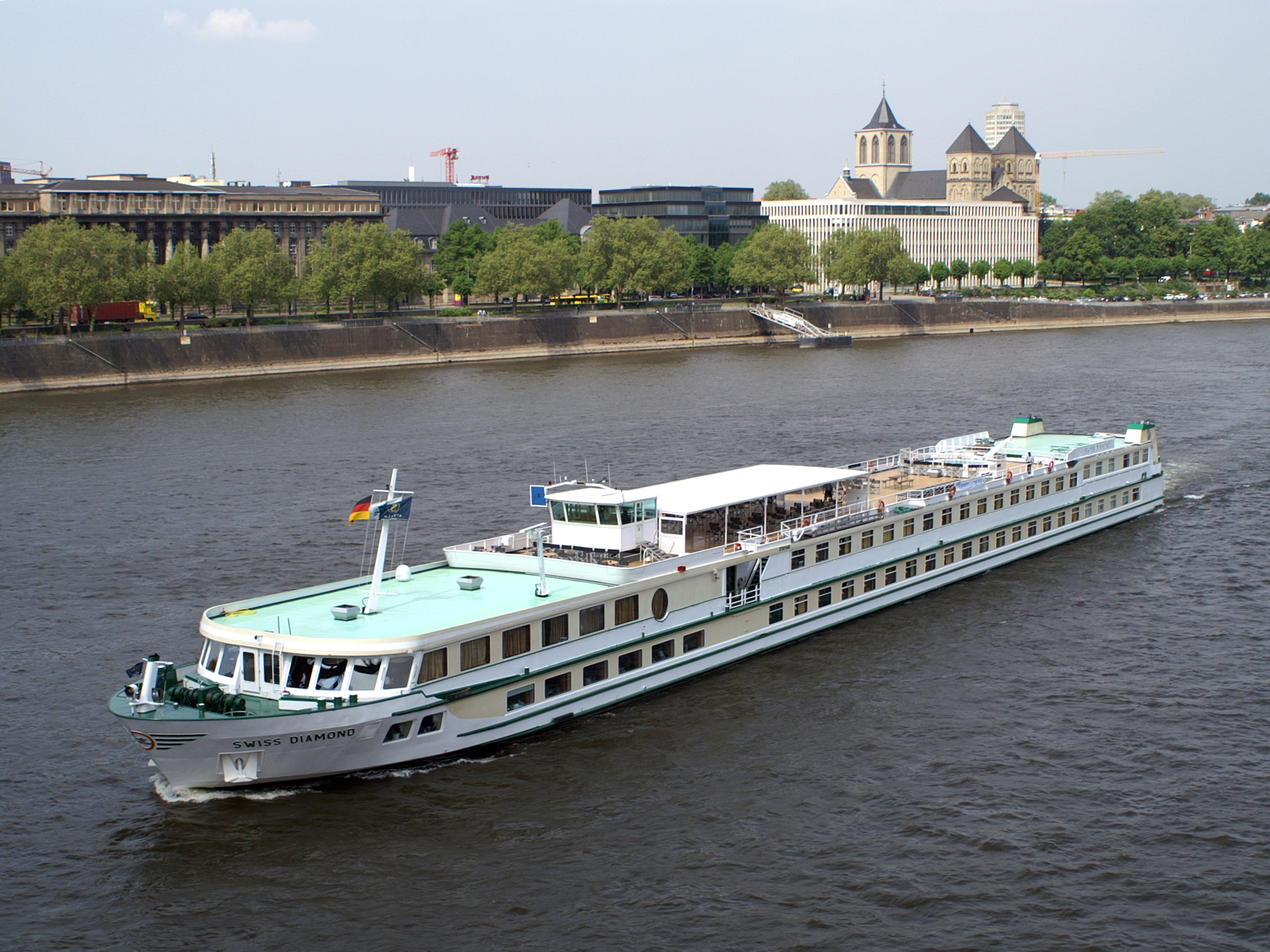Swiss Diamond (ship, 1994) 008