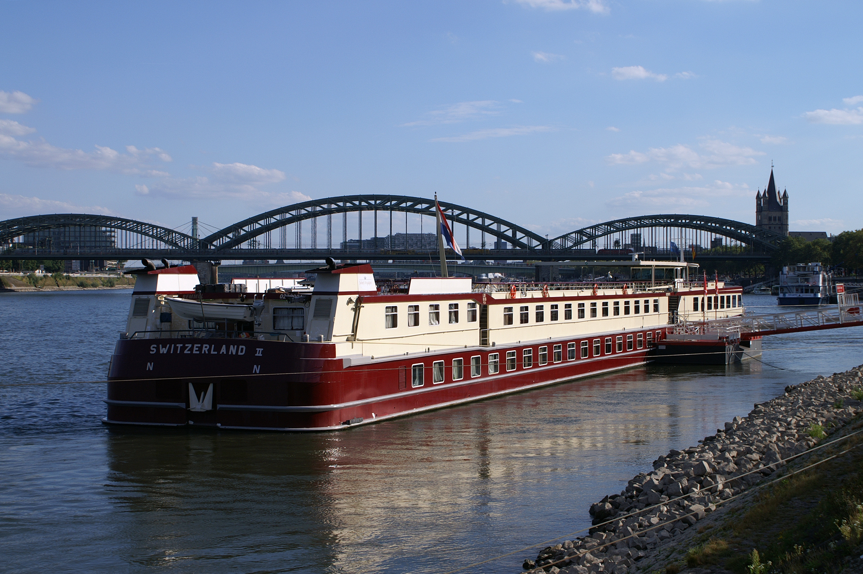 Switzerland II (ship, 1991) 012