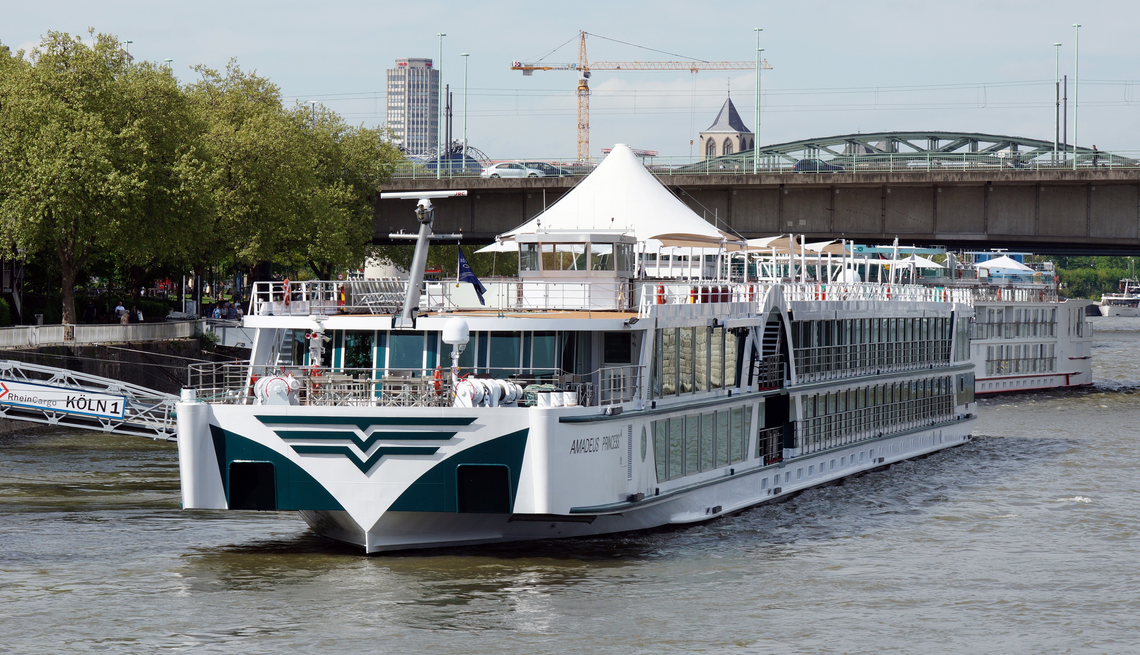 Amadeus Princess (ship, 2006) 014