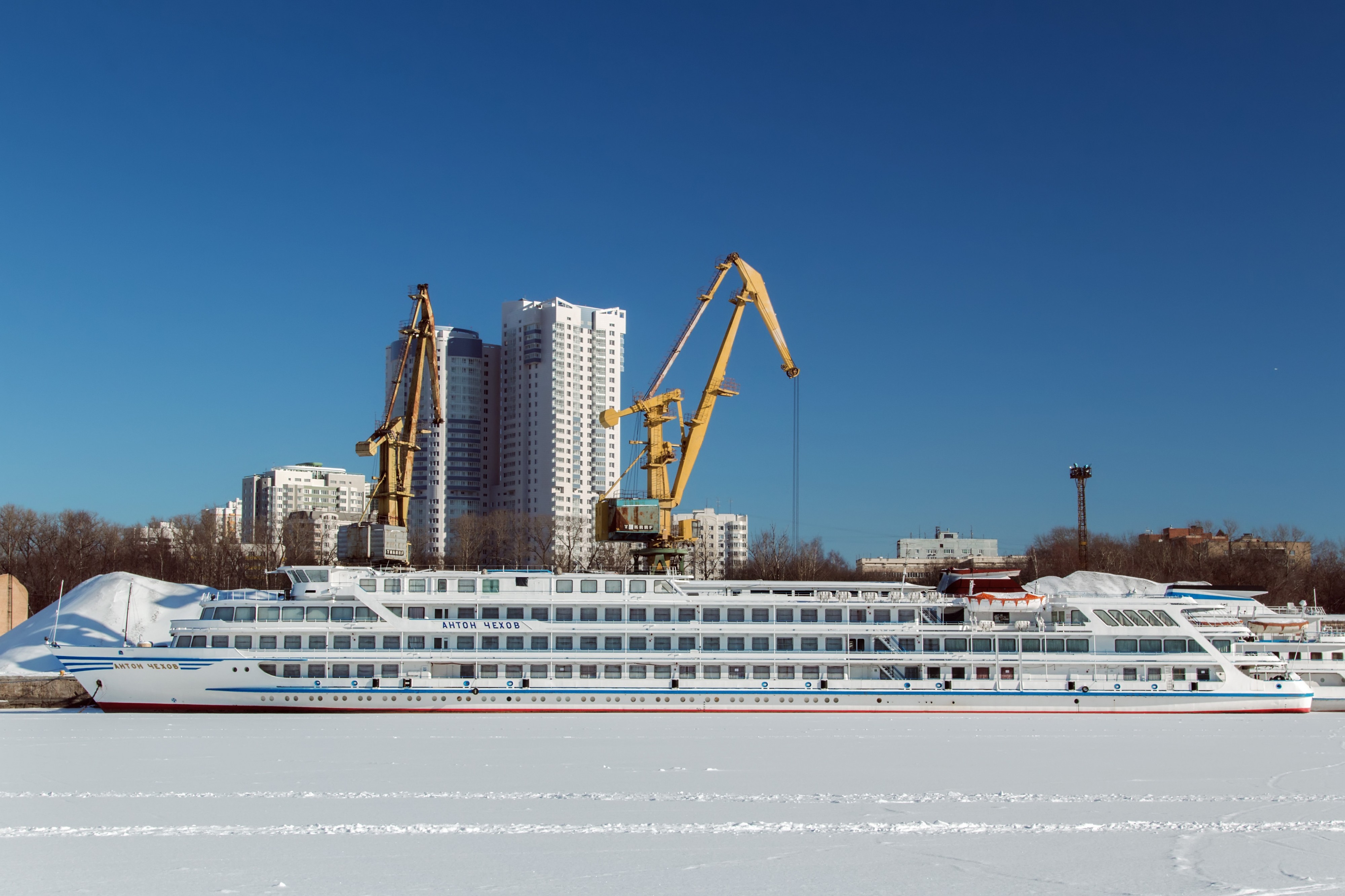 Anton Chekhov in Winter at Moscow North River Port Port View 10-feb-2015 01