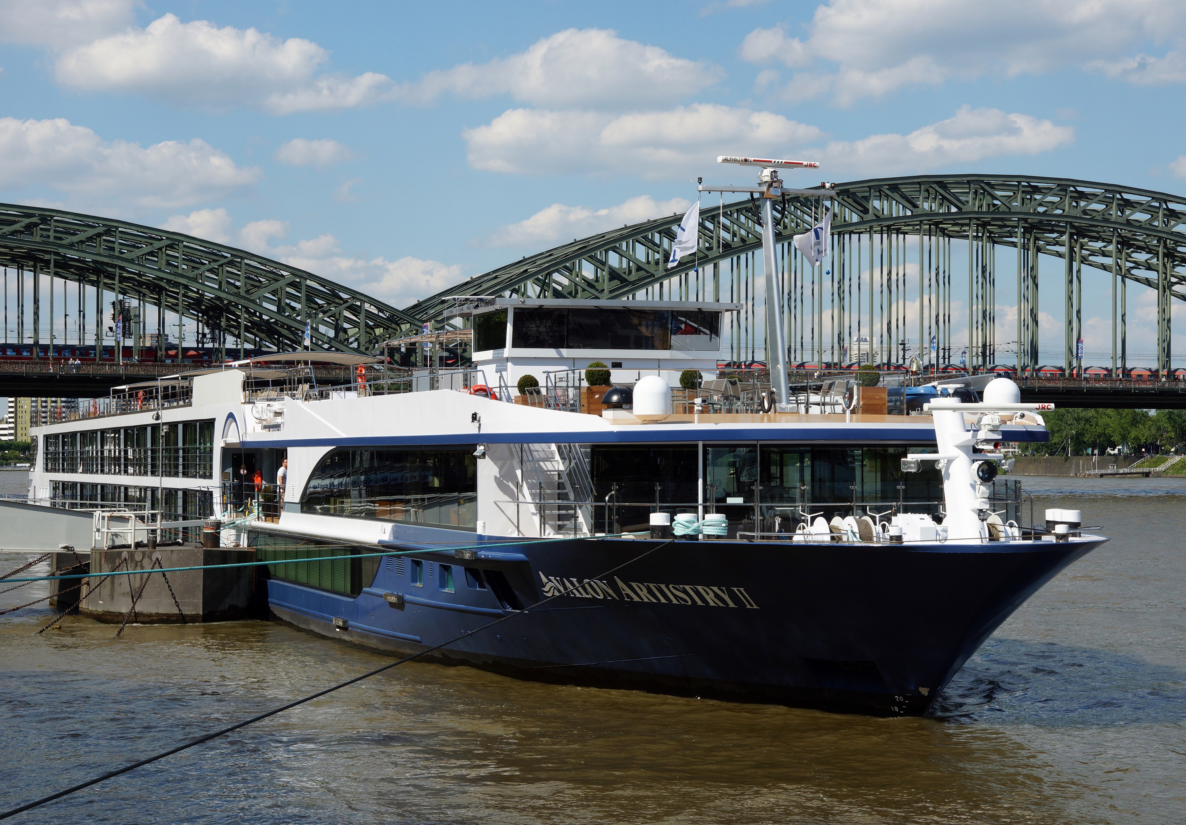 Avalon Artistry II (ship, 2013) 012
