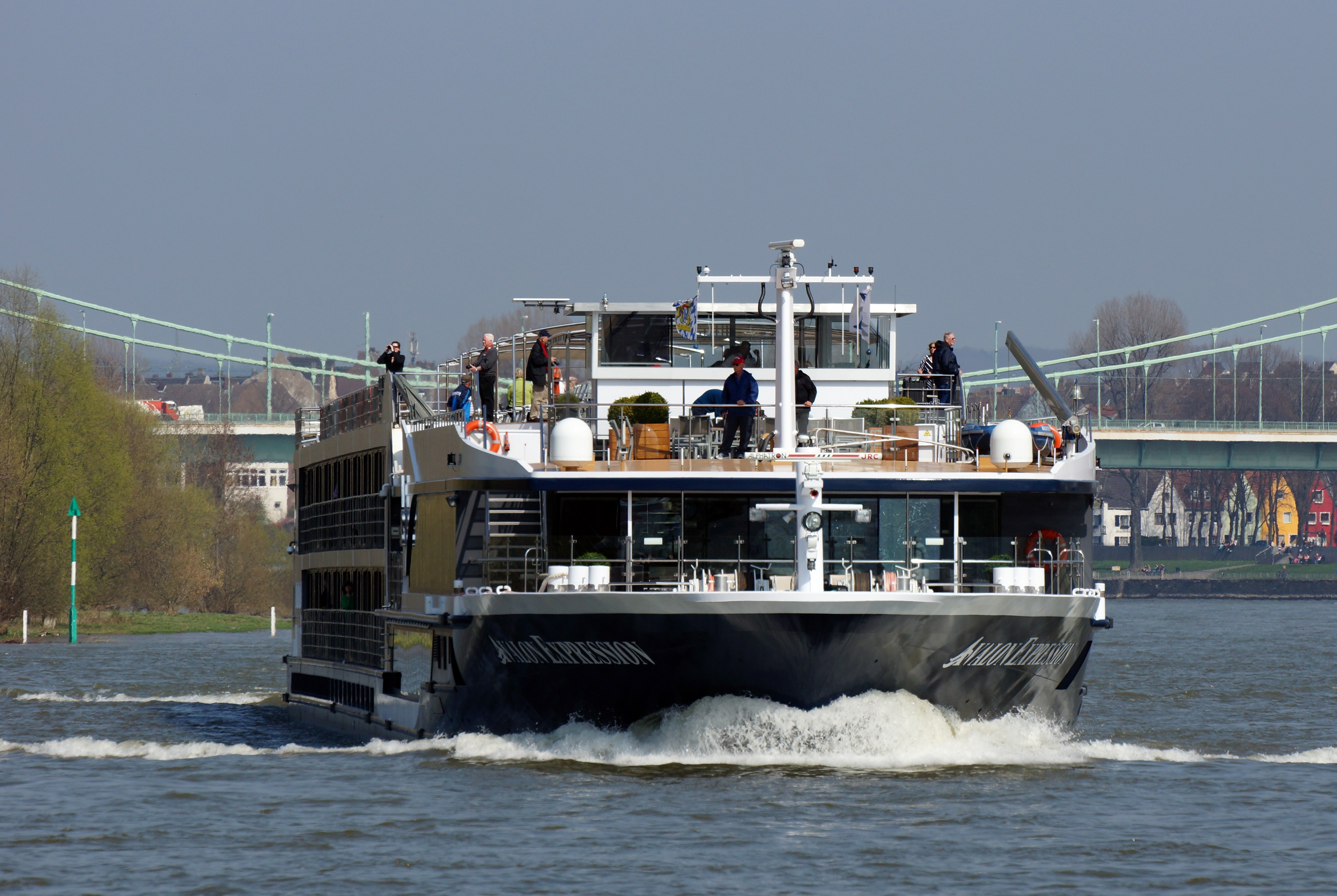Avalon Expression (ship, 2013) 009