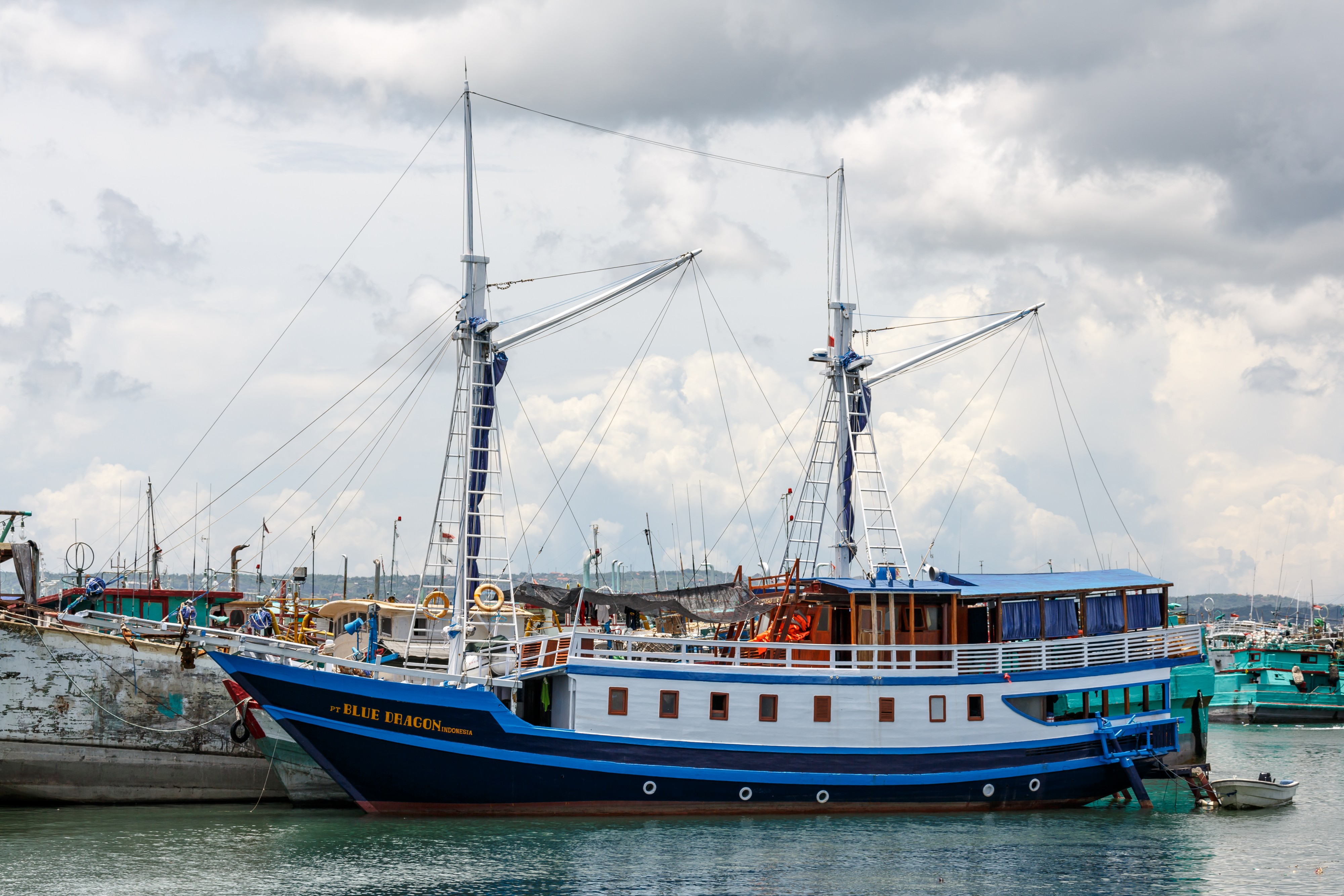 Benoa Bali Indonesia-Diveboat-PT-Blue-Dragon-Indonesia-01