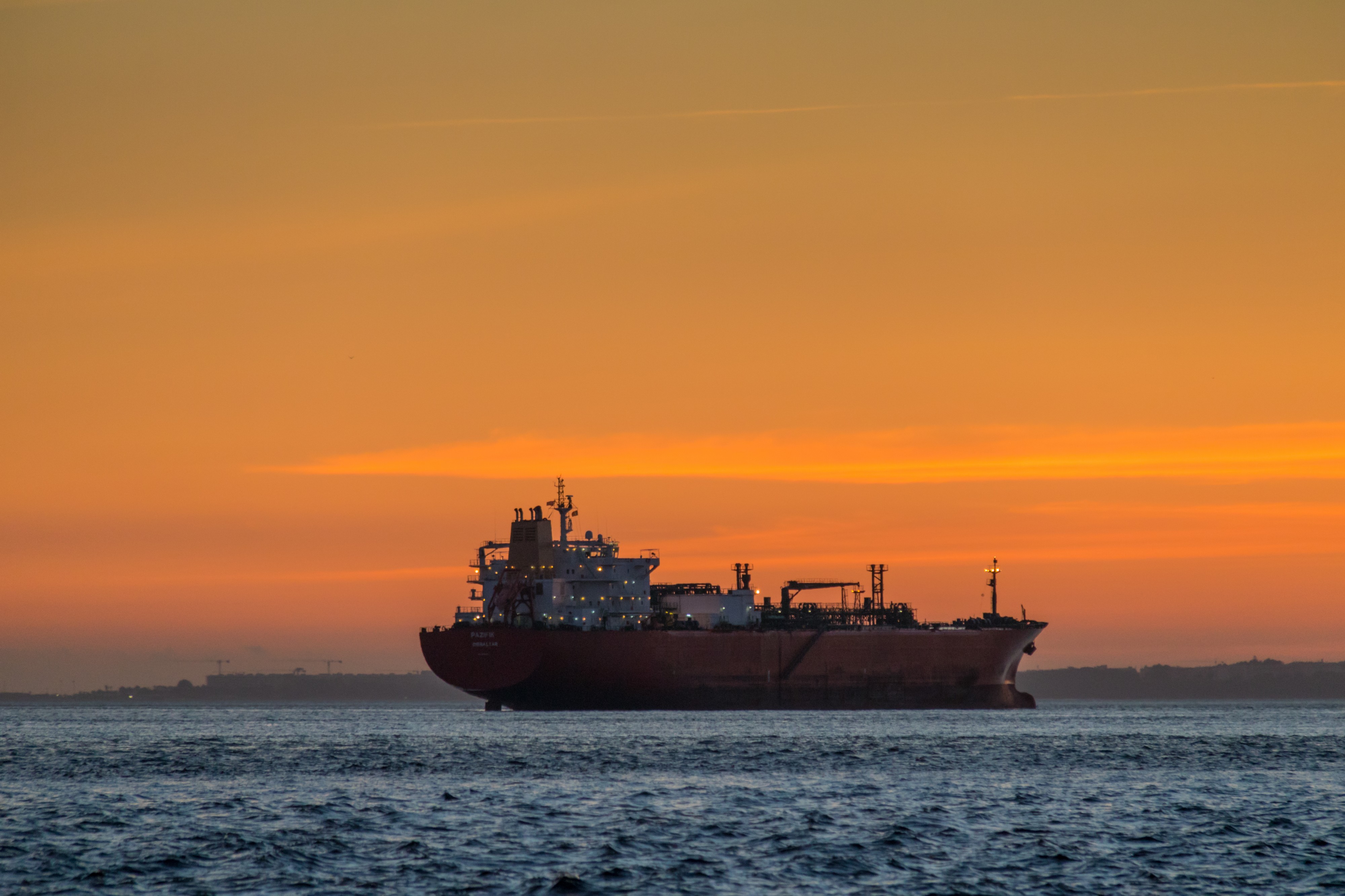 Boat at Sunset (34720009420)