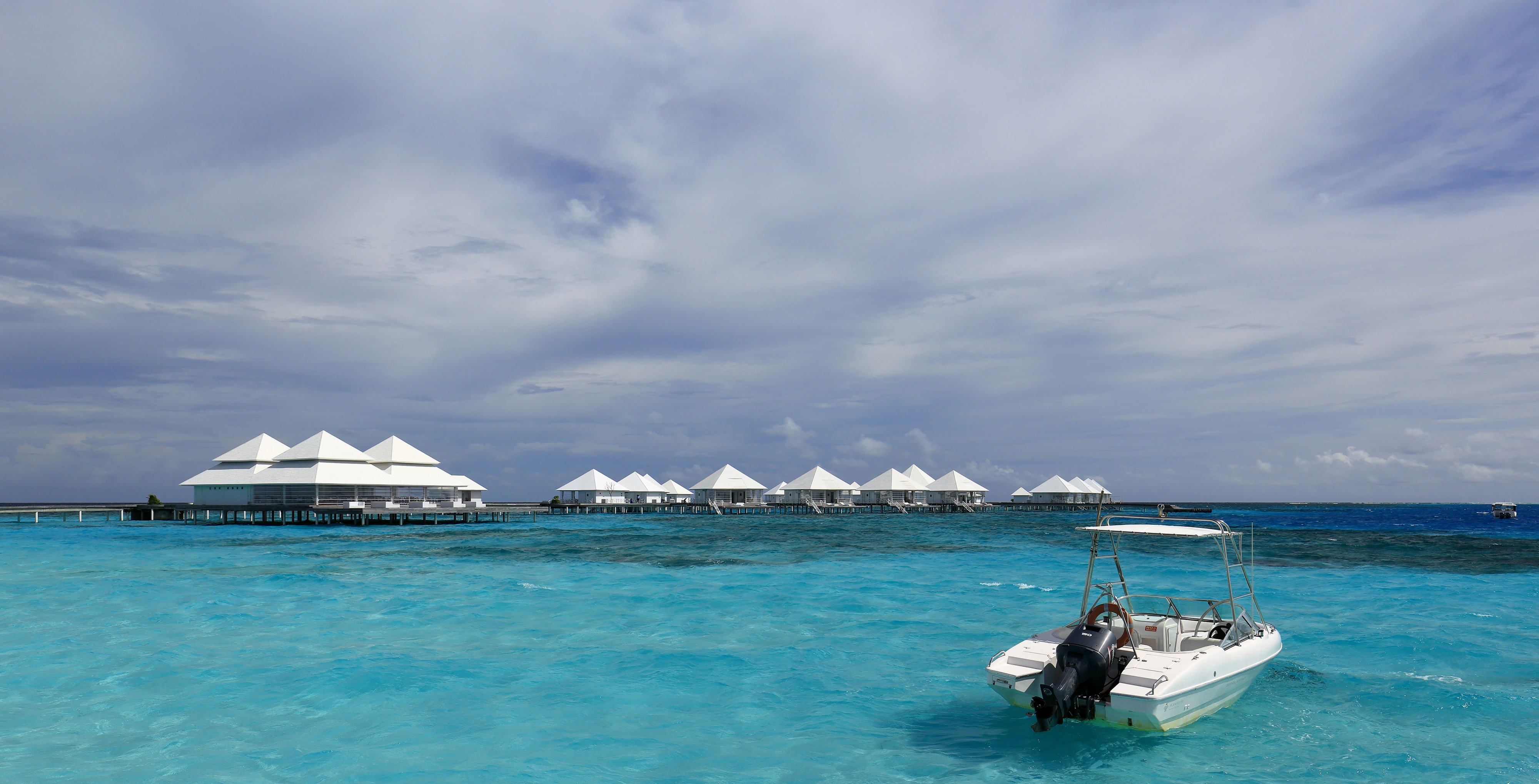 Diamonds Thudufushi Beach and Water Villas, May 2017 -05