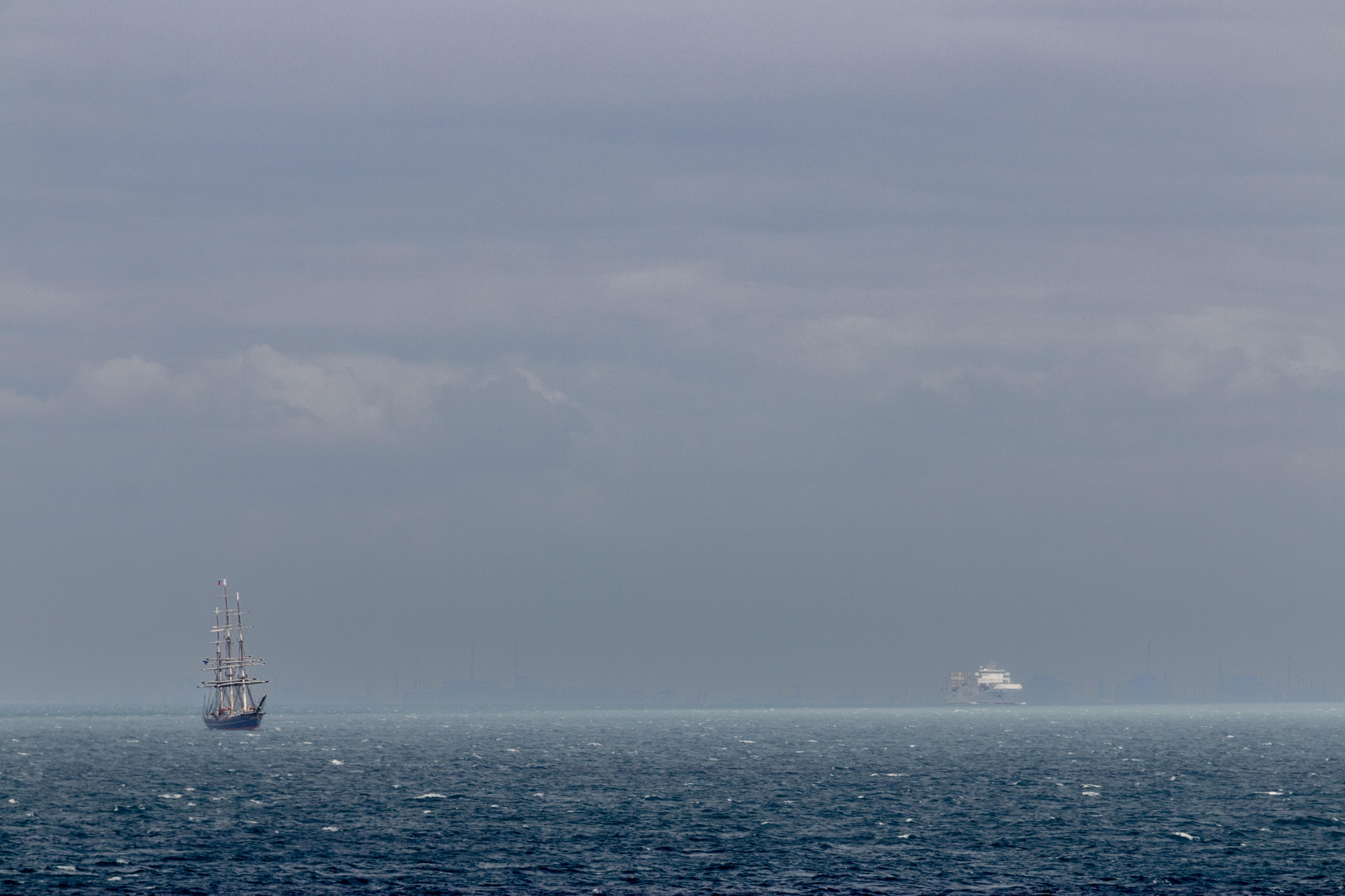 English Channel (20562846383)